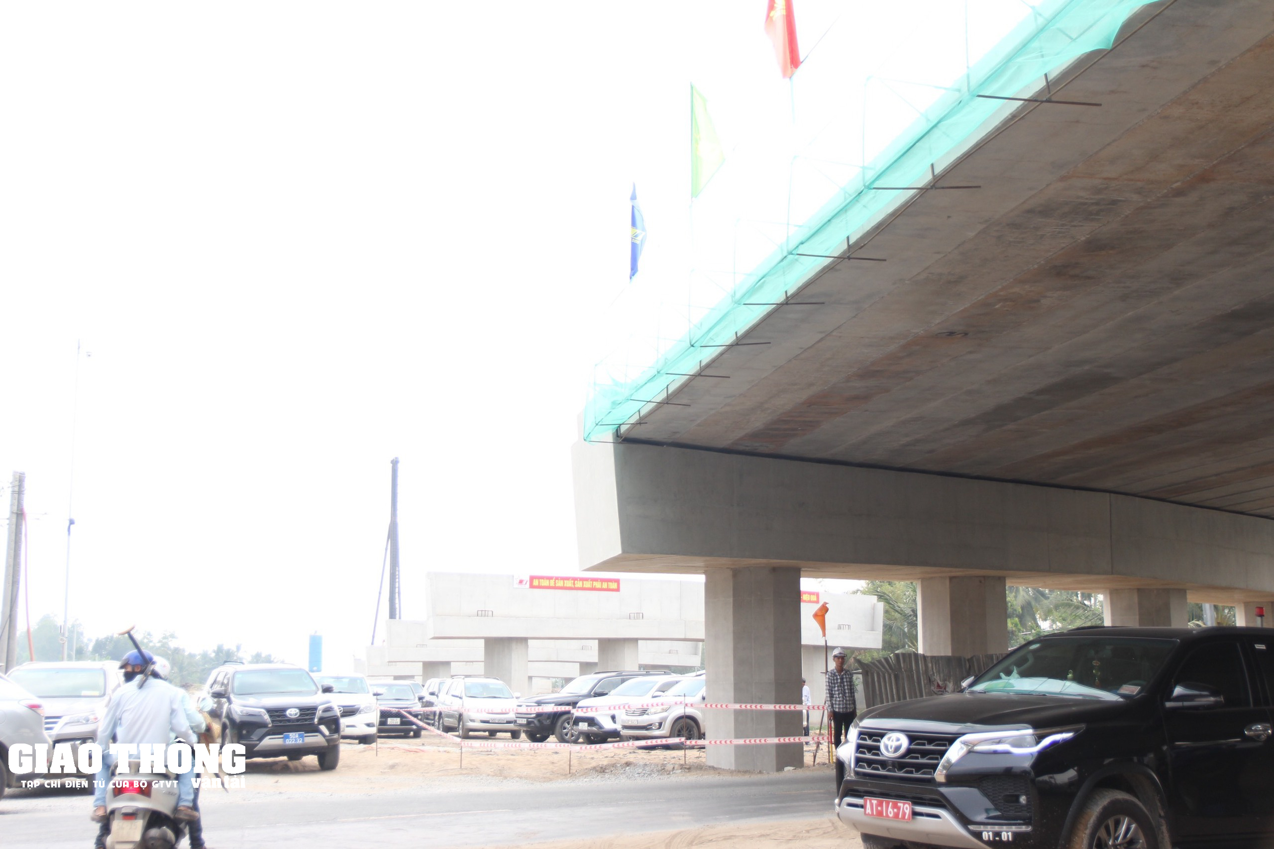 Tín hiệu vui trên cao tốc Cần Thơ - Cà Mau- Ảnh 10. Tín hiệu vui trên cao tốc Cần Thơ - Cà Mau- Ảnh 10.