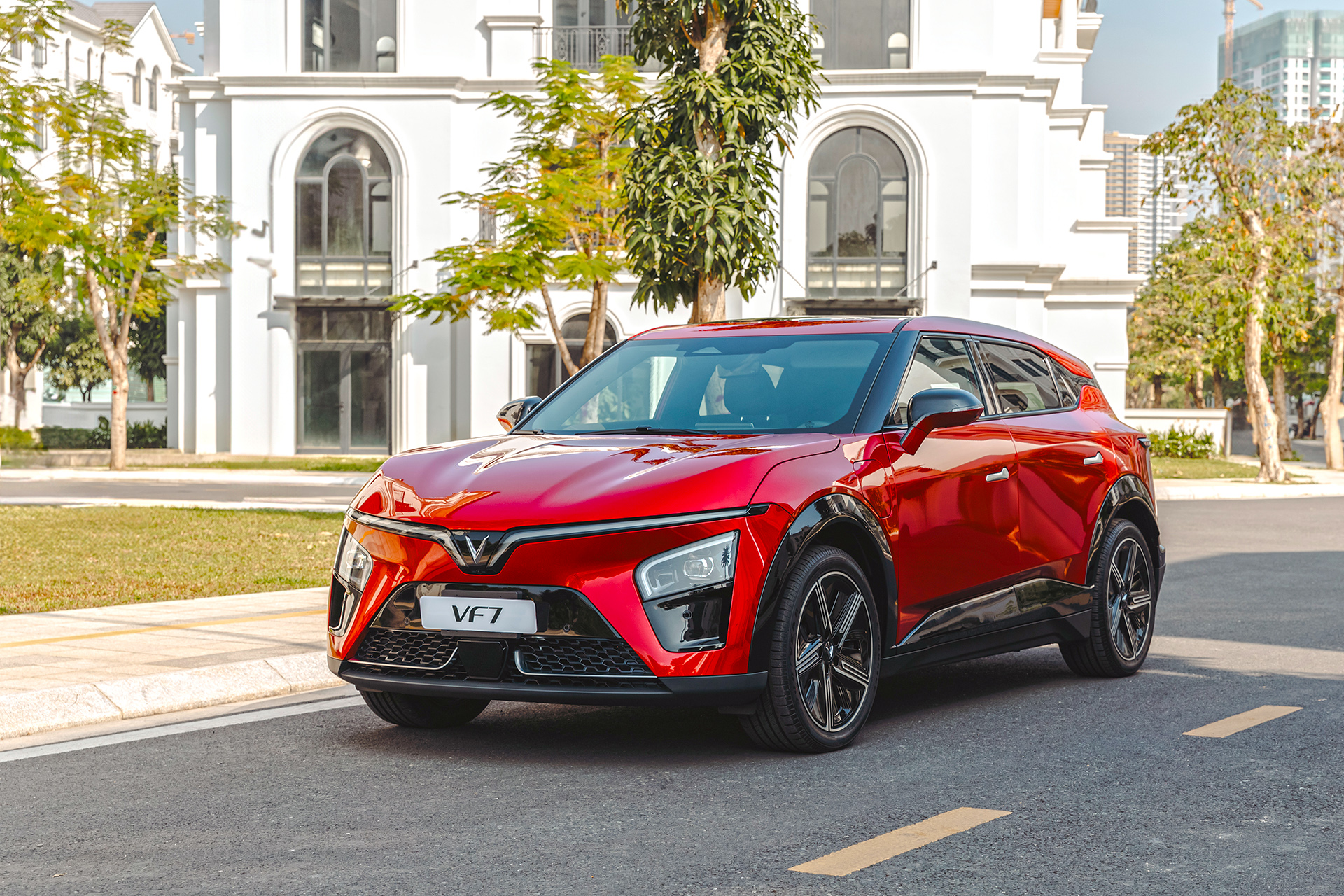 Nhiều chính sách tác động đến thị trường ô tô năm 2025