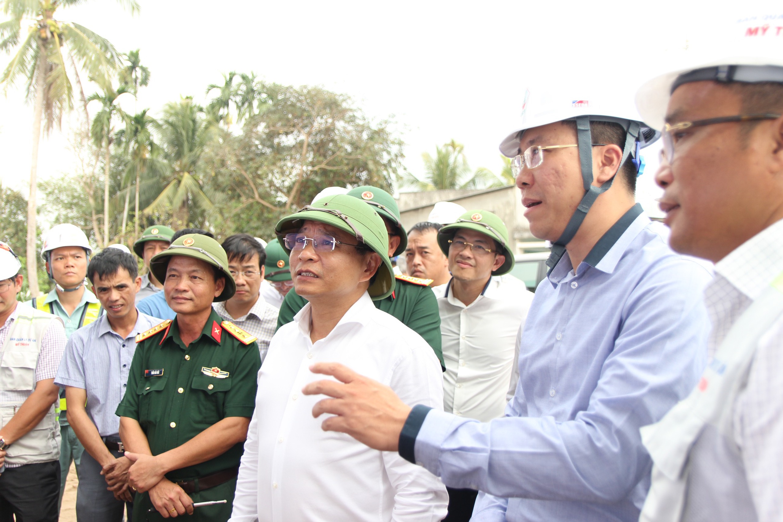Tín hiệu vui trên cao tốc Cần Thơ - Cà Mau- Ảnh 5. Tín hiệu vui trên cao tốc Cần Thơ - Cà Mau- Ảnh 5.
