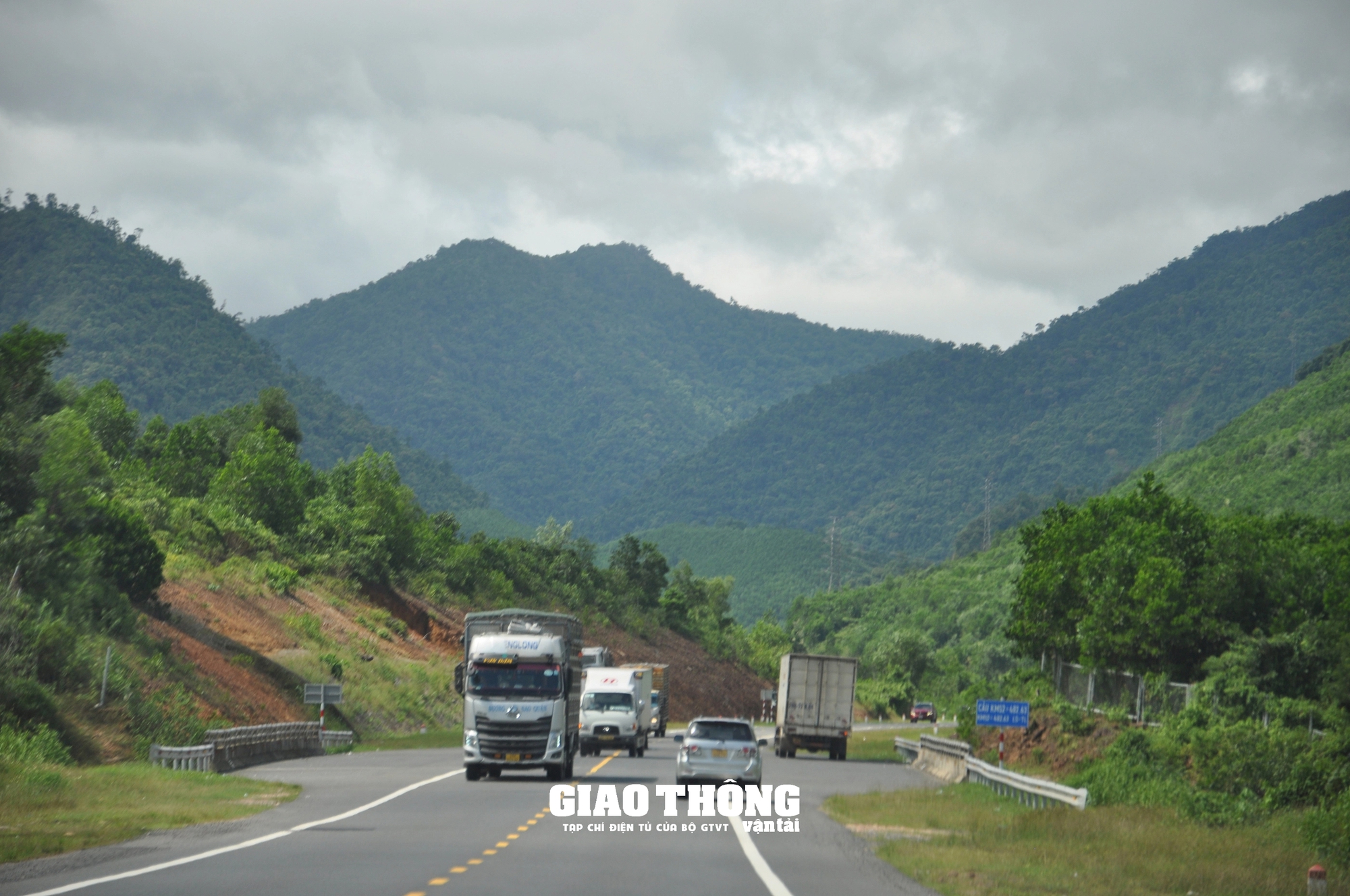 Lắp đặt camera giám sát trên tuyến La Sơn - Hòa Liên đoạn qua TP. Đà Nẵng- Ảnh 2.