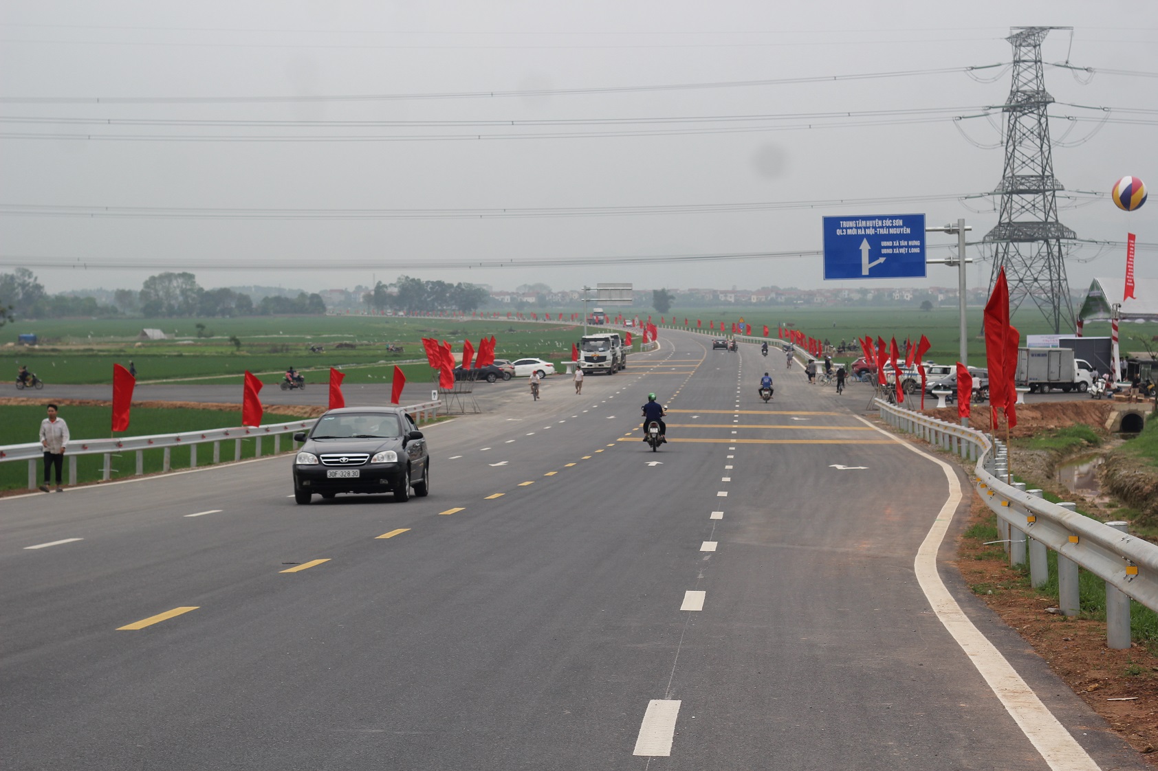 Đưa vào khai thác tuyến đường gần 200 tỷ đồng nối Hà Nội - Bắc Giang- Ảnh 15.