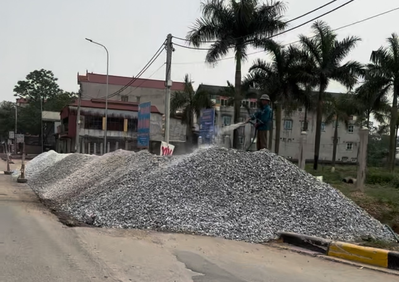 Bắc Ninh: Dự án cải tạo Tỉnh lộ 295 địa bàn huyện Yên Phong, vẫn là cách thi công thiếu an toàn- Ảnh 7.