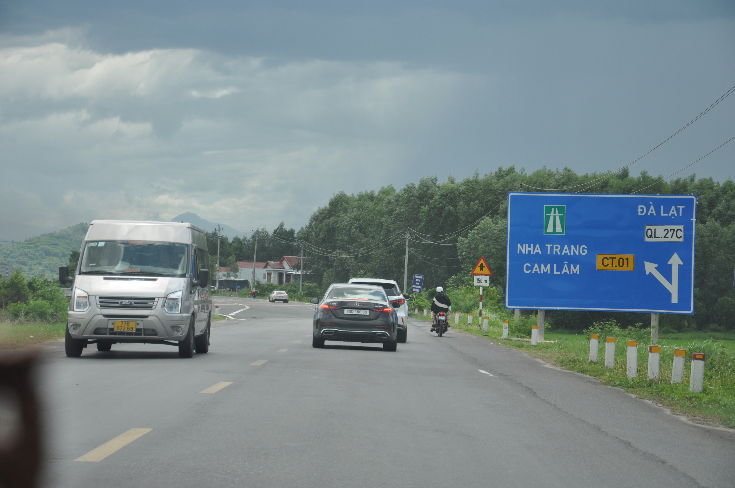 Sụt lún hầm đường sắt Bãi Gió: Cấm xe qua hầm đường bộ Đèo Cả, phân luồng giao thông QL1 thế nào?- Ảnh 1.