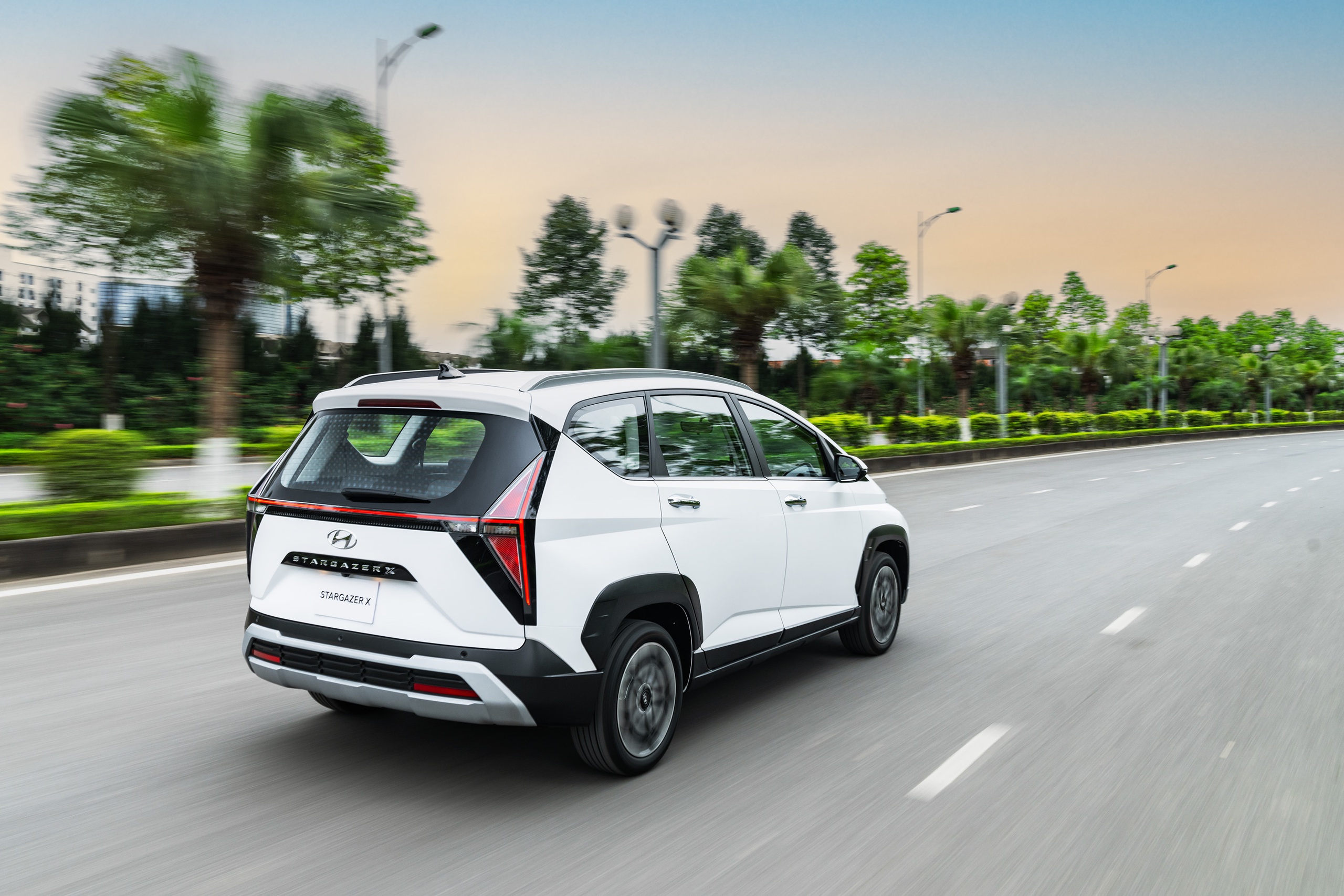 Hyundai Stargazer X chính thức ra mắt khách Việt, giá từ 489 triệu đồng- Ảnh 3.