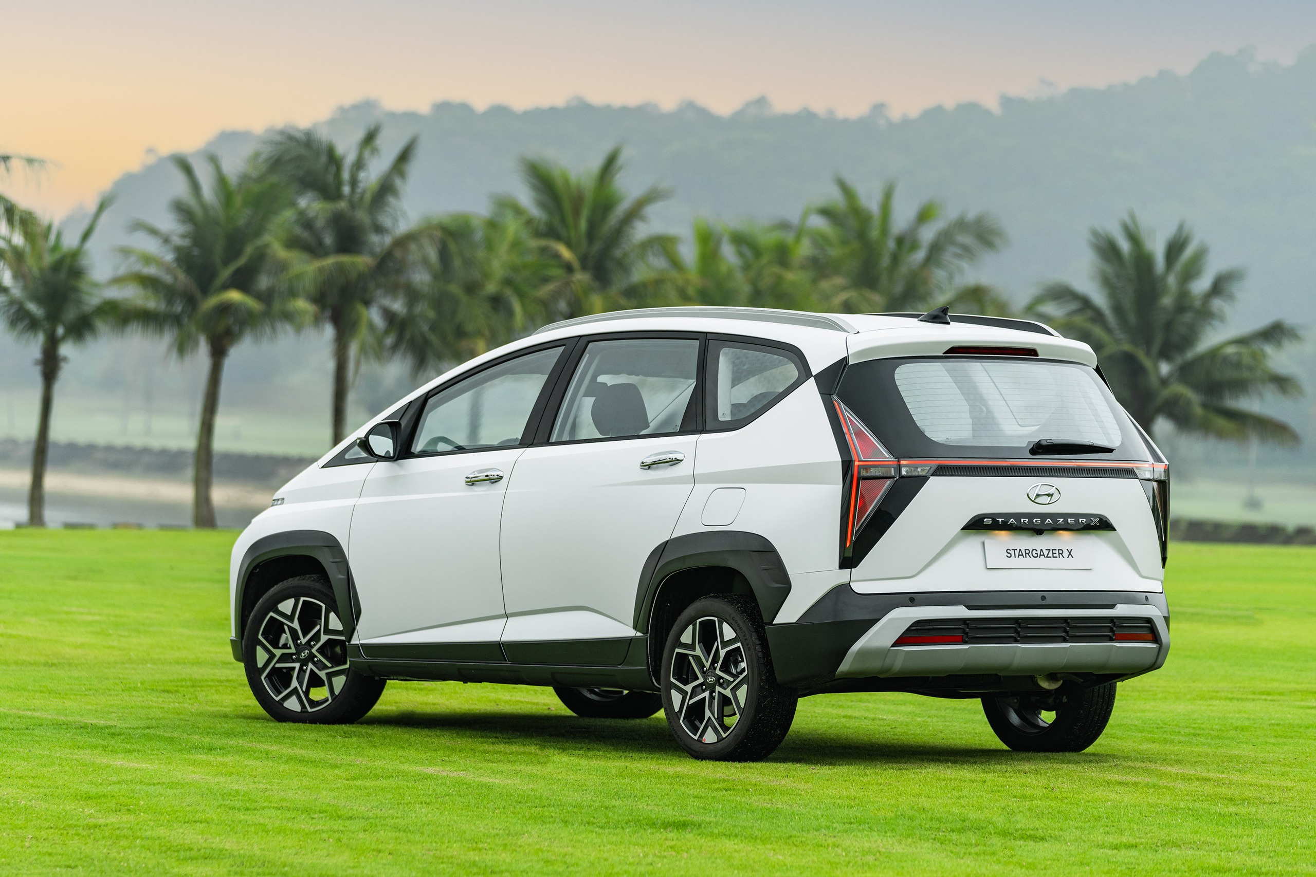 Hyundai Stargazer X chính thức ra mắt khách Việt, giá từ 489 triệu đồng- Ảnh 4.