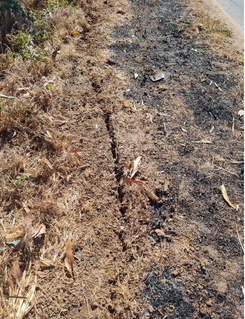 Ngăn chặn sự cố nứt bê tông nhựa trên QL 55- Ảnh 4. Ngăn chặn sự cố nứt bê tông nhựa trên QL 55- Ảnh 4.