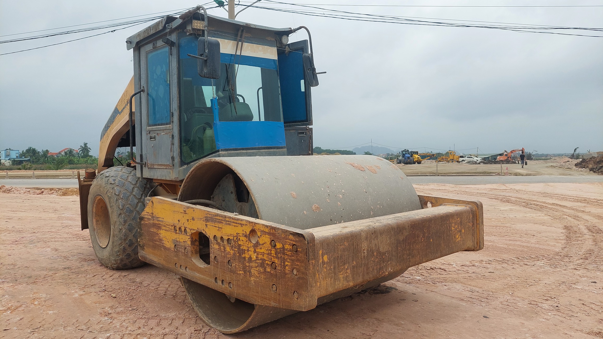 Quảng Ninh: Dự án đường dẫn cầu Bến Rừng sử dụng nhiều xe cơi thùng, không đăng kiểm để thi công- Ảnh 9. Quảng Ninh: Dự án đường dẫn cầu Bến Rừng sử dụng nhiều xe cơi thùng, không đăng kiểm để thi công- Ảnh 9.