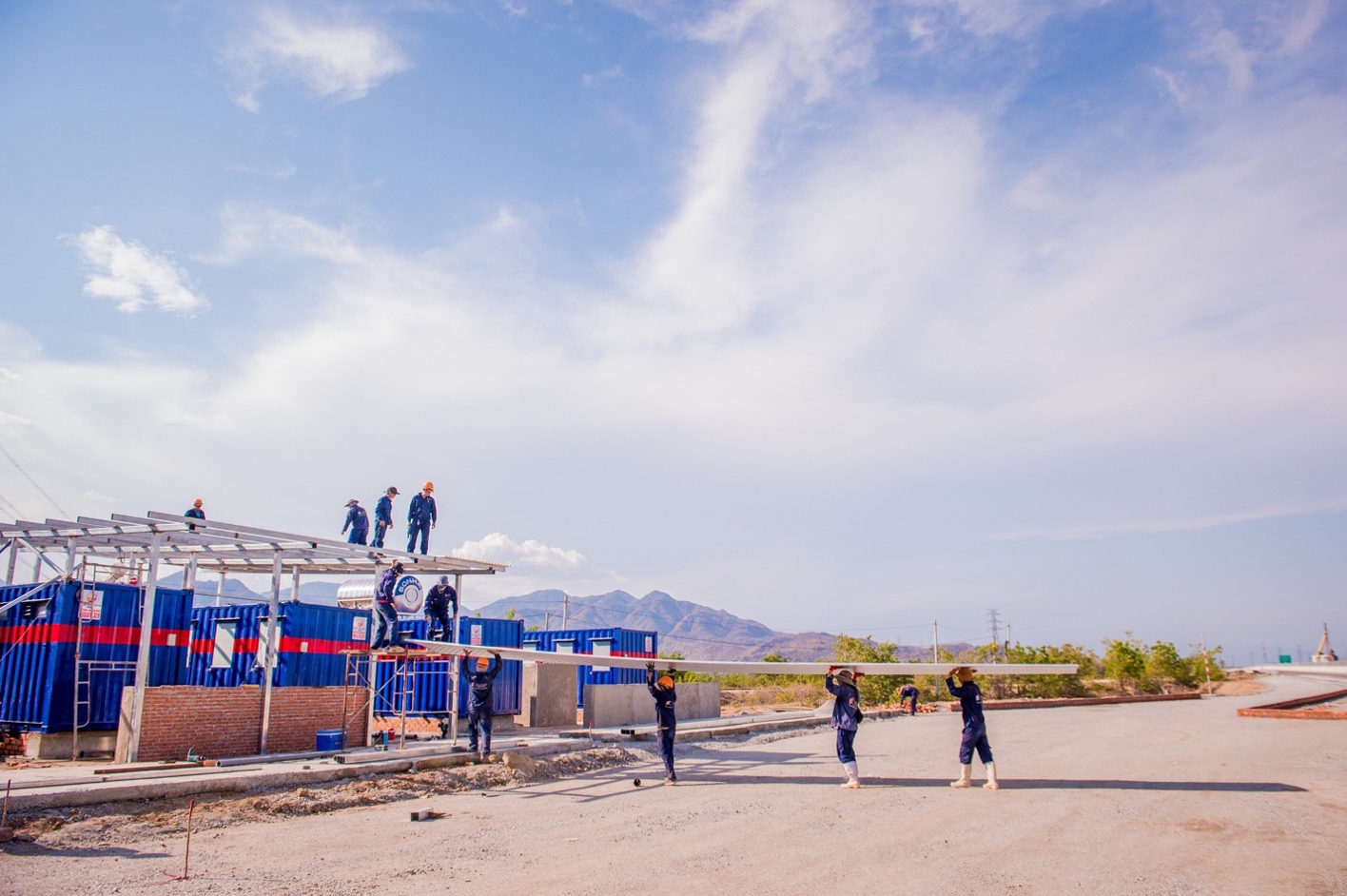 Cận cảnh cao tốc Cam Lâm - Vĩnh Hảo sẵn sàng đưa vào vận hành- Ảnh 5.