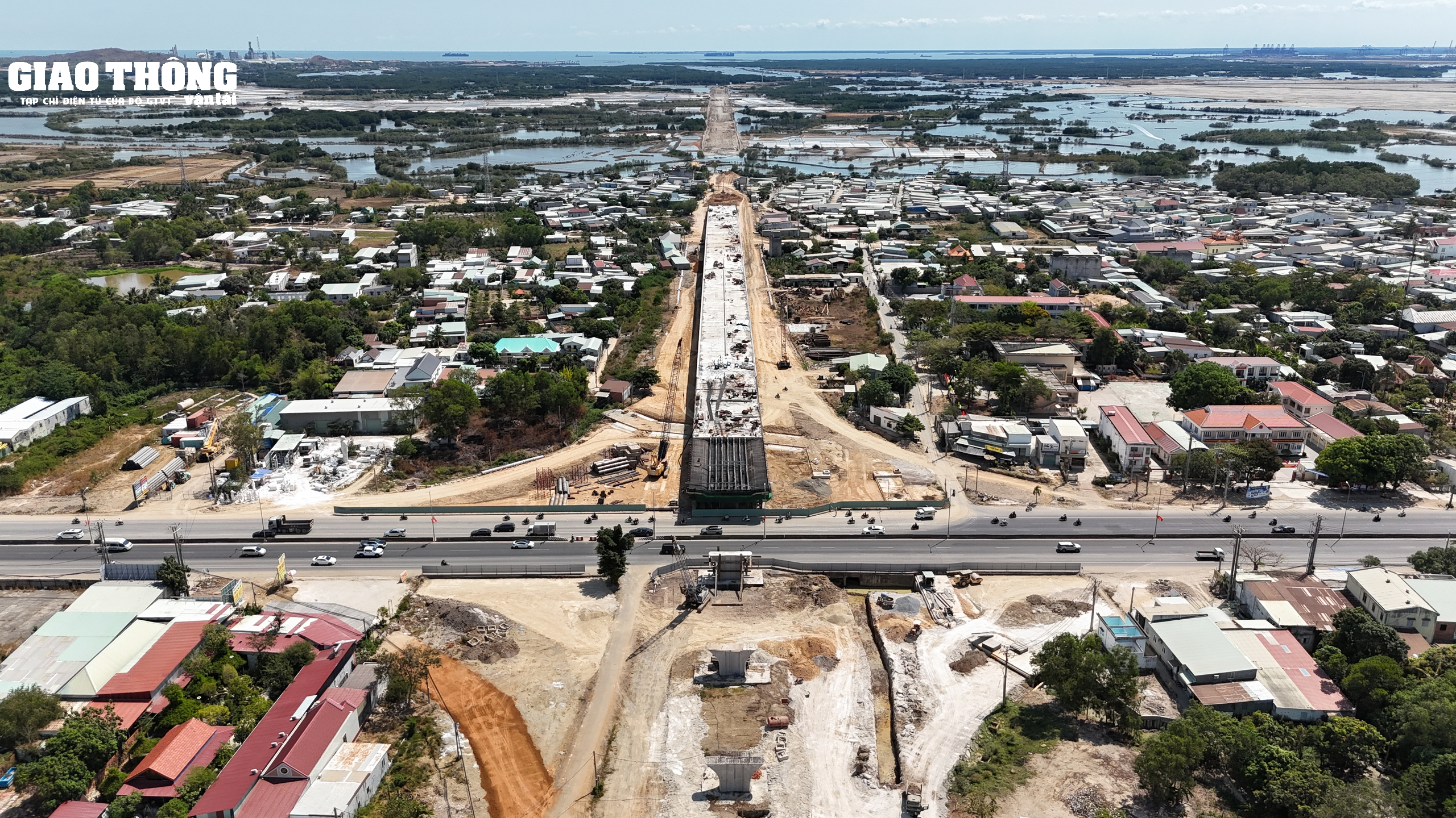 Tăng tốc thi công đưa dự án nối QL51 vào cảng Cái Mép - Thị Vải về đích- Ảnh 2. Tăng tốc thi công đưa dự án nối QL51 vào cảng Cái Mép - Thị Vải về đích- Ảnh 2.