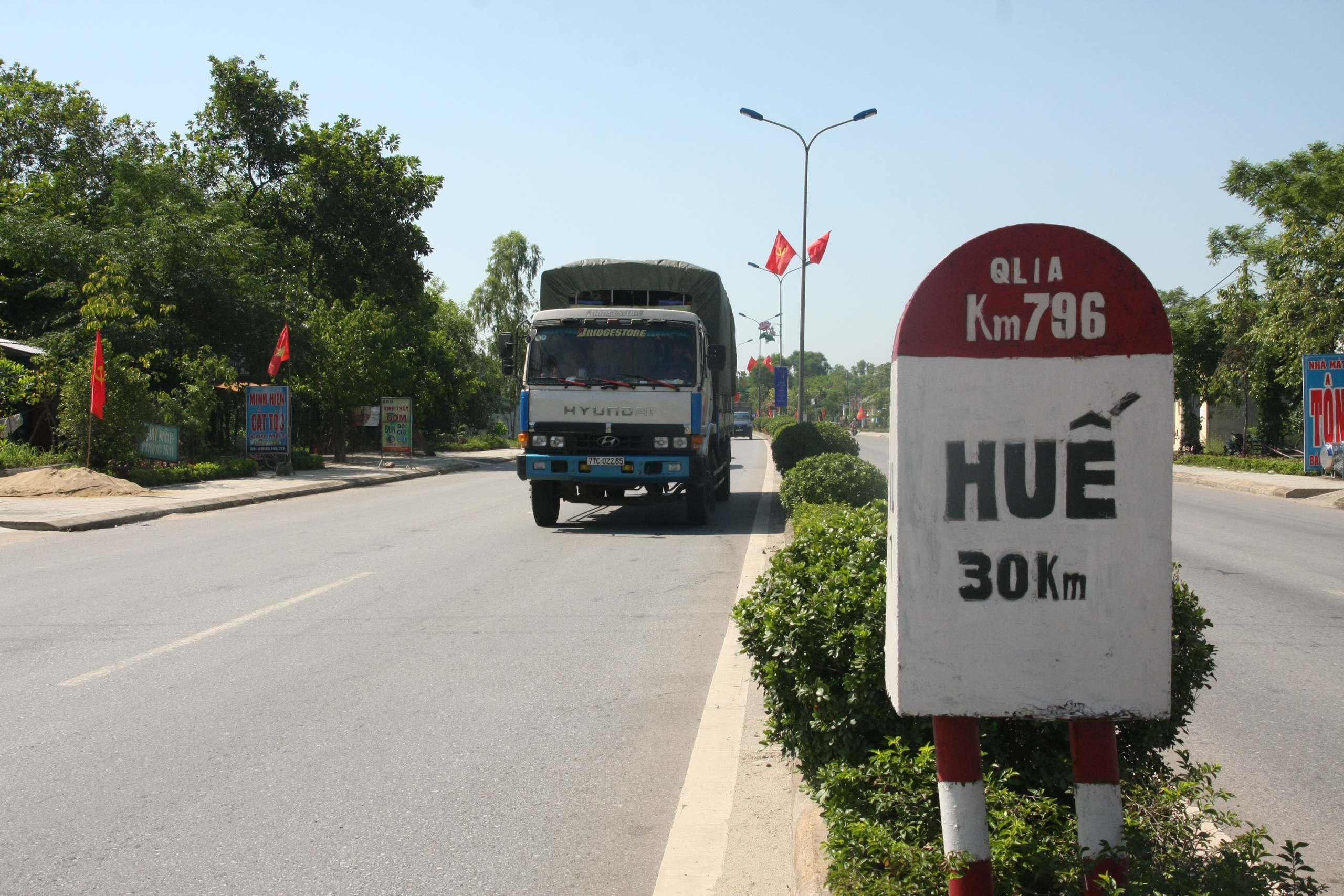 Vì sao phải phân luồng cao tốc Cam Lộ - La Sơn?- Ảnh 2.