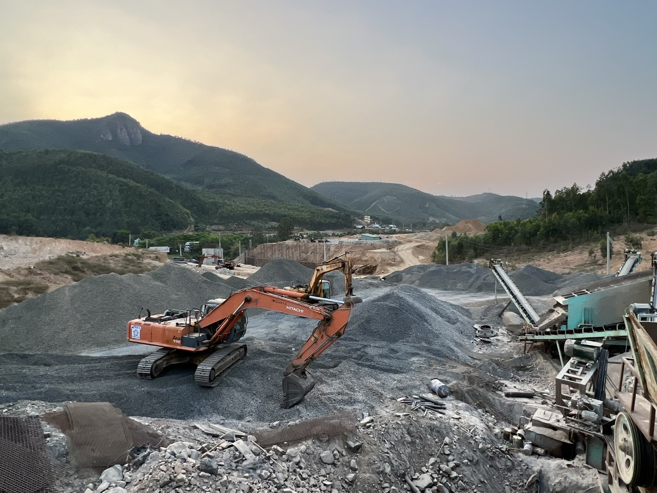 Tổng công ty Thăng Long vượt lên khó khăn để đưa dự án cao tốc Chí Thạnh - Vân Phong về đích sớm- Ảnh 9.