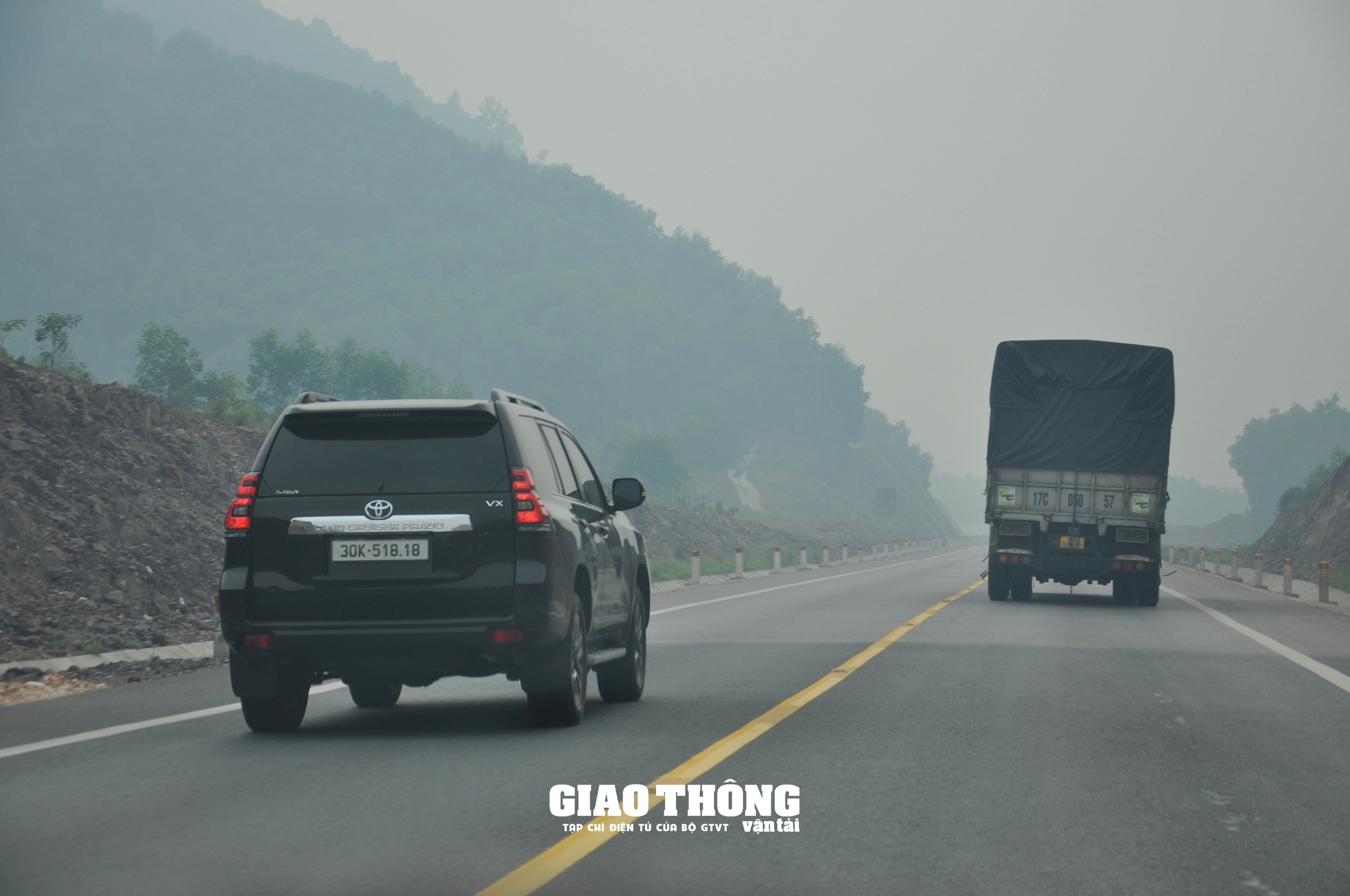 Nhìn lại kết quả phân luồng giao thông tuyến Cam Lộ - La Sơn - Bài 3: Lưu thông thông thoáng, TNGT giảm mạnh- Ảnh 9.