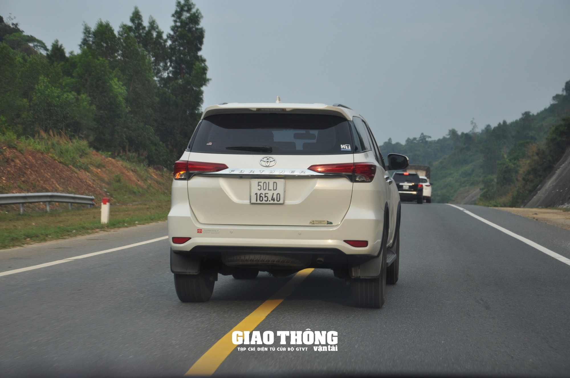 Nhìn lại kết quả phân luồng giao thông tuyến Cam Lộ - La Sơn - Bài 3: Lưu thông thông thoáng, TNGT giảm mạnh- Ảnh 7.