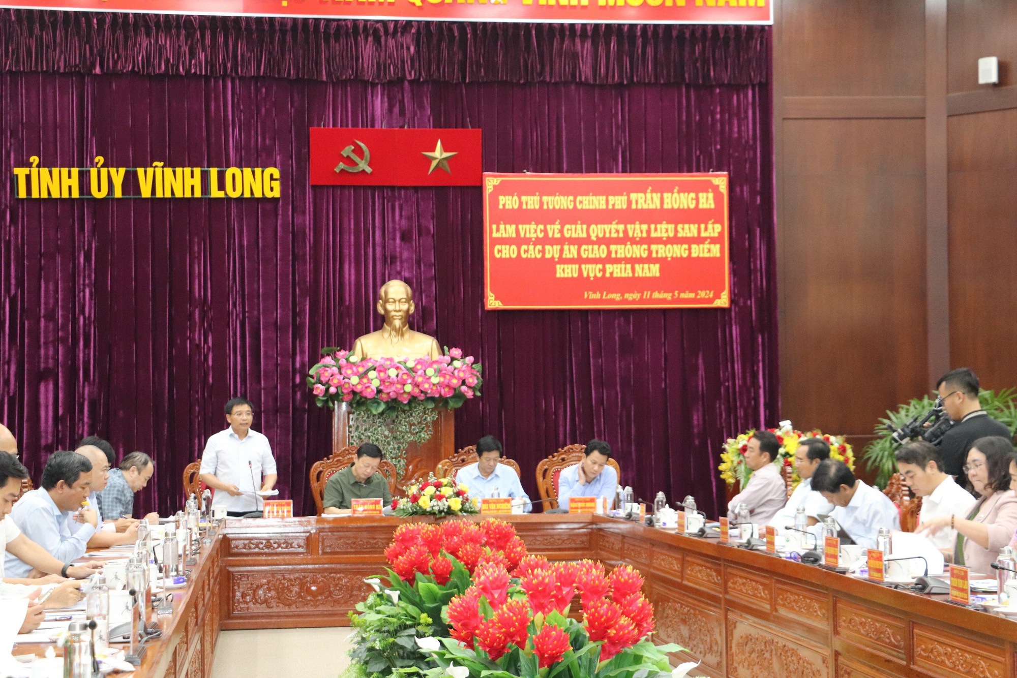 Việc cần làm ngay là cấp cát cho các dự án giao thông khu vực ĐBSCL- Ảnh 1.