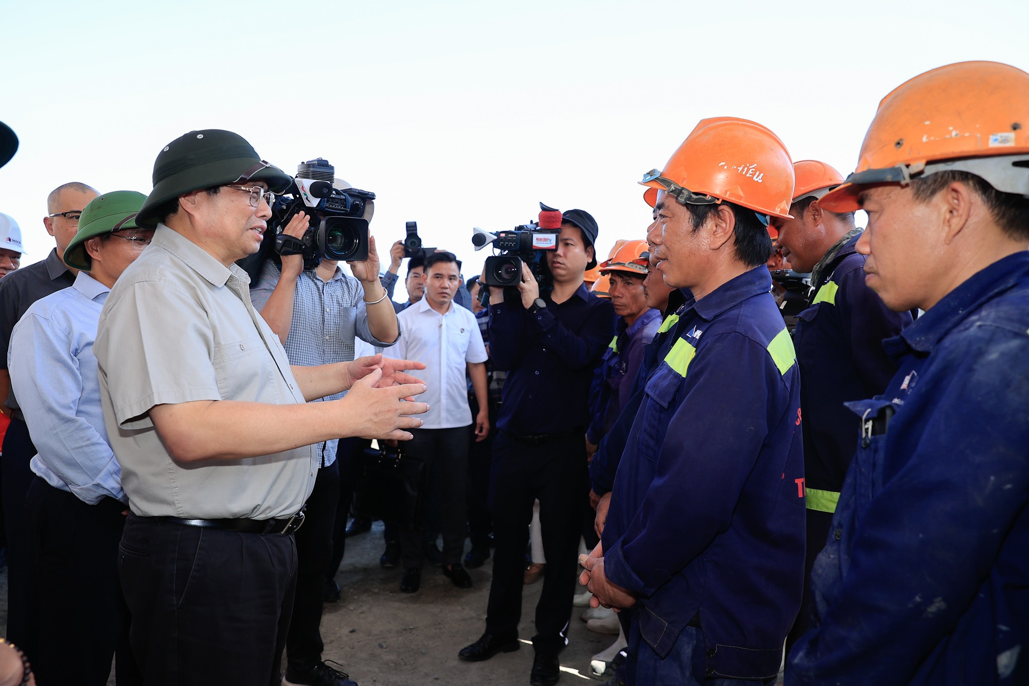 Khẩn trương bổ sung ống hầm 2 cho các hầm trên cao tốc Bắc - Nam- Ảnh 1.