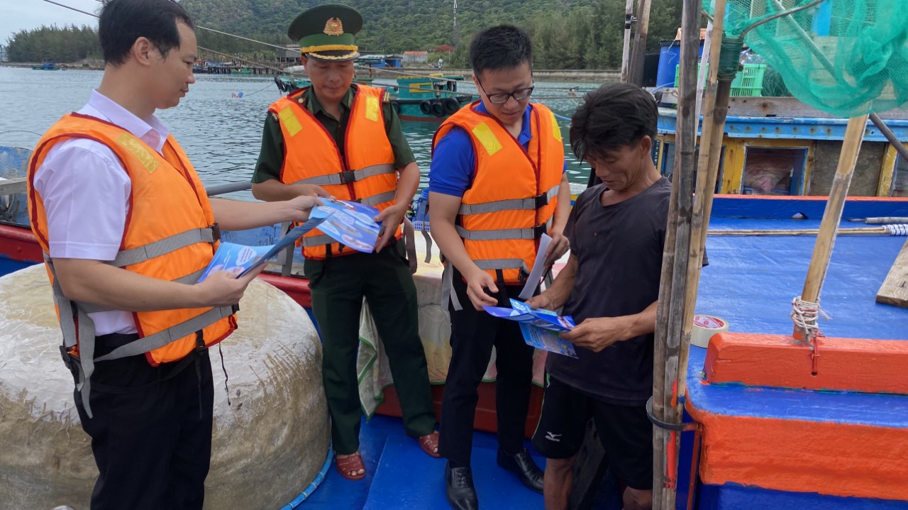 Hành trình Côn Đảo đầy ý nghĩa của thanh niên hàng hải - Ảnh 3.