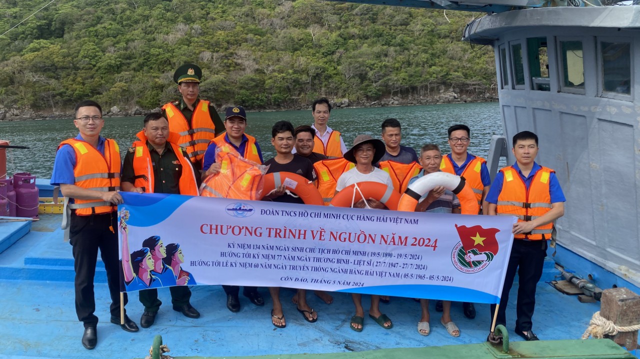 Hành trình Côn Đảo đầy ý nghĩa của thanh niên hàng hải - Ảnh 4.