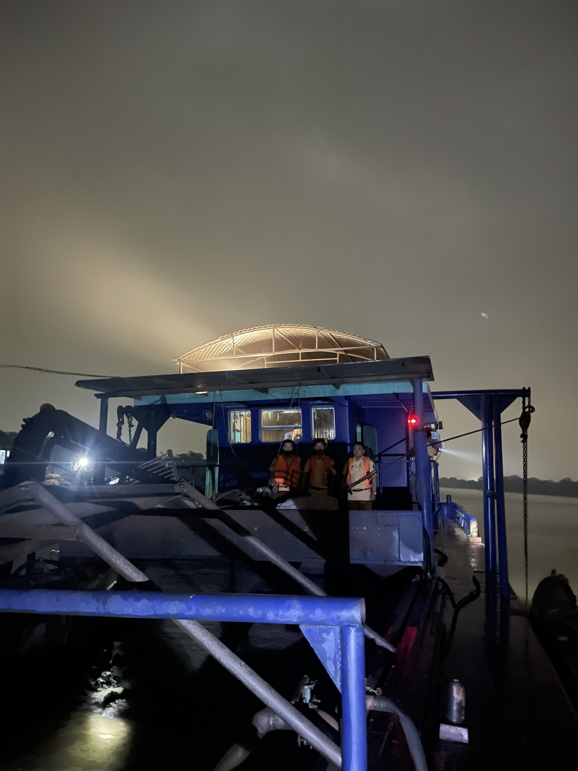 Thấy cảnh sát, tàu Thấy cảnh sát, tàu