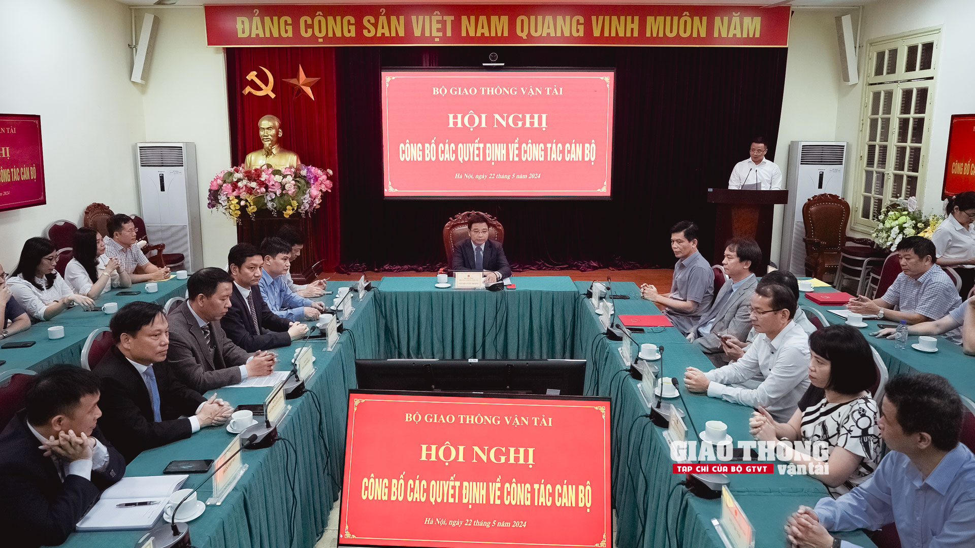 Bộ GTVT điều động, bổ nhiệm 5 nhân sự quan trọng- Ảnh 1. Bộ GTVT điều động, bổ nhiệm 5 nhân sự quan trọng- Ảnh 1.