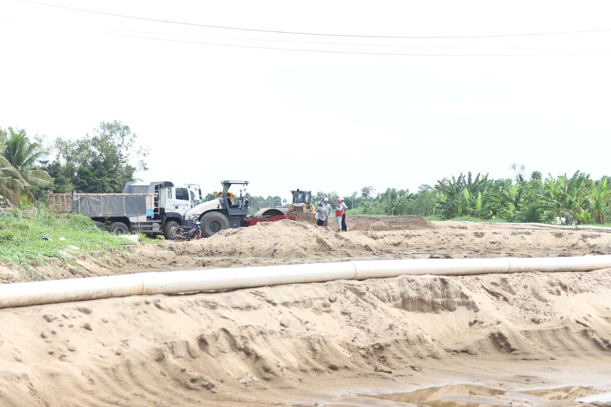 Cách nào đẩy nhanh tiến độ cao tốc Cần Thơ - Cà Mau?- Ảnh 3. Cách nào đẩy nhanh tiến độ cao tốc Cần Thơ - Cà Mau?- Ảnh 3.