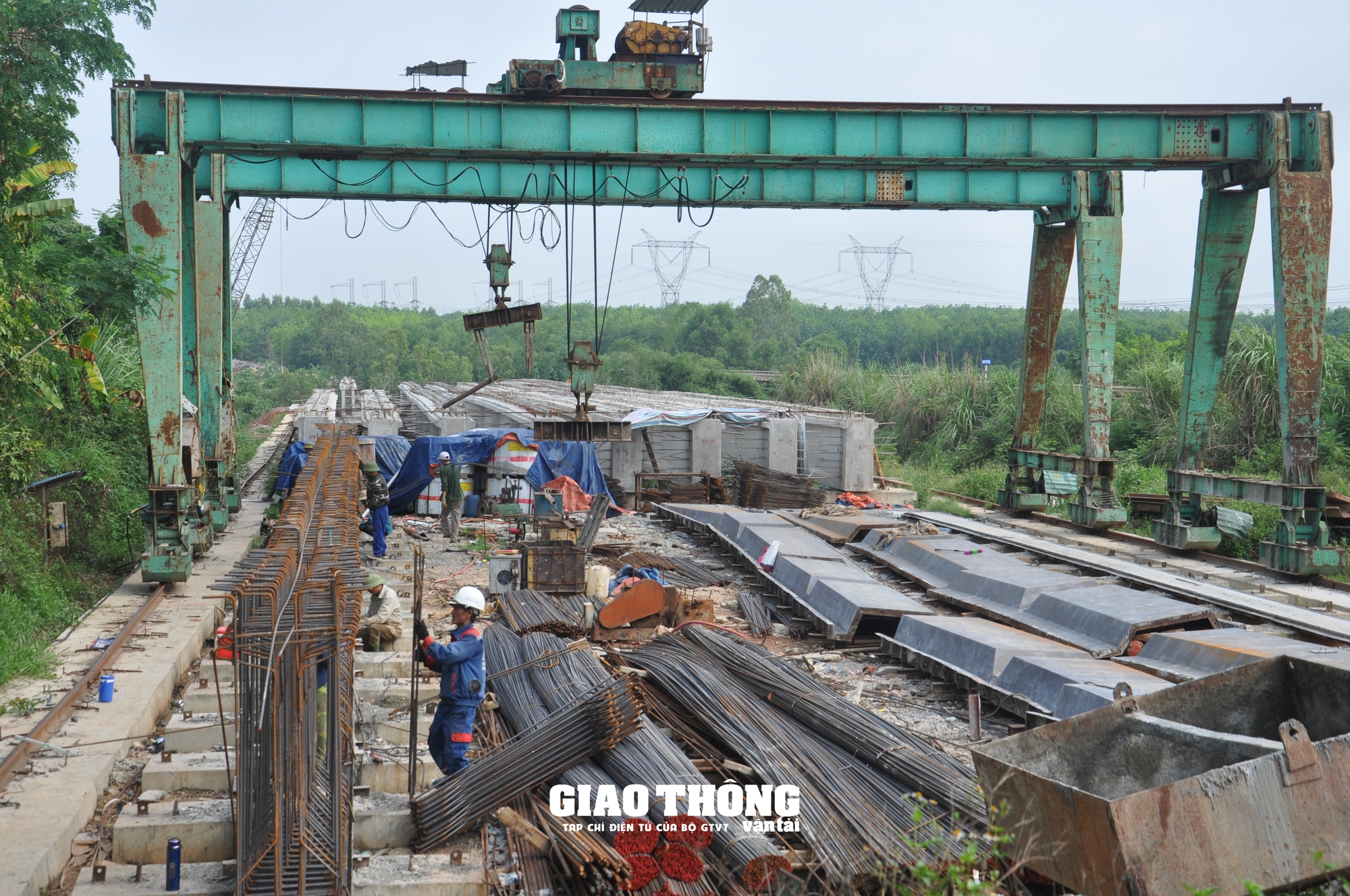 Nỗ lực gỡ vướng mặt bằng phục vụ thi công cao tốc qua địa bàn 2 tỉnh Quảng Trị và Quảng Bình- Ảnh 18. Nỗ lực gỡ vướng mặt bằng phục vụ thi công cao tốc qua địa bàn 2 tỉnh Quảng Trị và Quảng Bình- Ảnh 18.