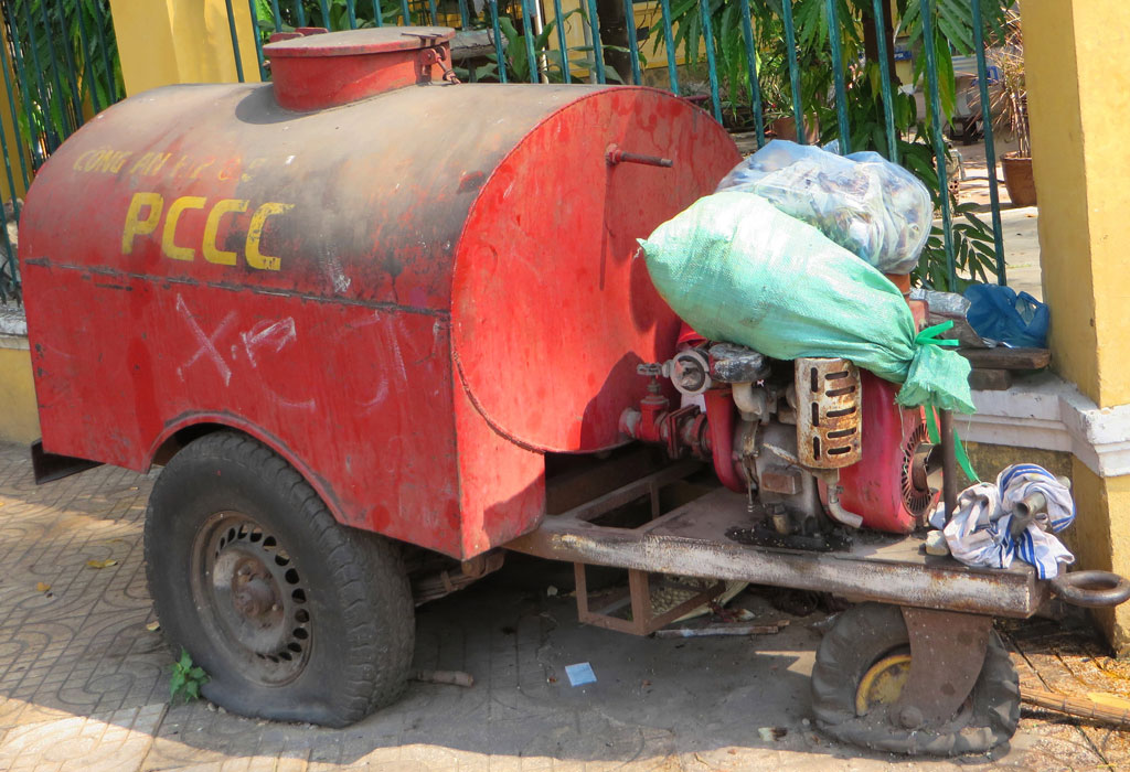 Cháy nhà trọ 14 người tử vong ở Hà Nội: Ngõ hẹp rất cần xe chữa cháy nhỏ- Ảnh 7. Cháy nhà trọ 14 người tử vong ở Hà Nội: Ngõ hẹp rất cần xe chữa cháy nhỏ- Ảnh 7.