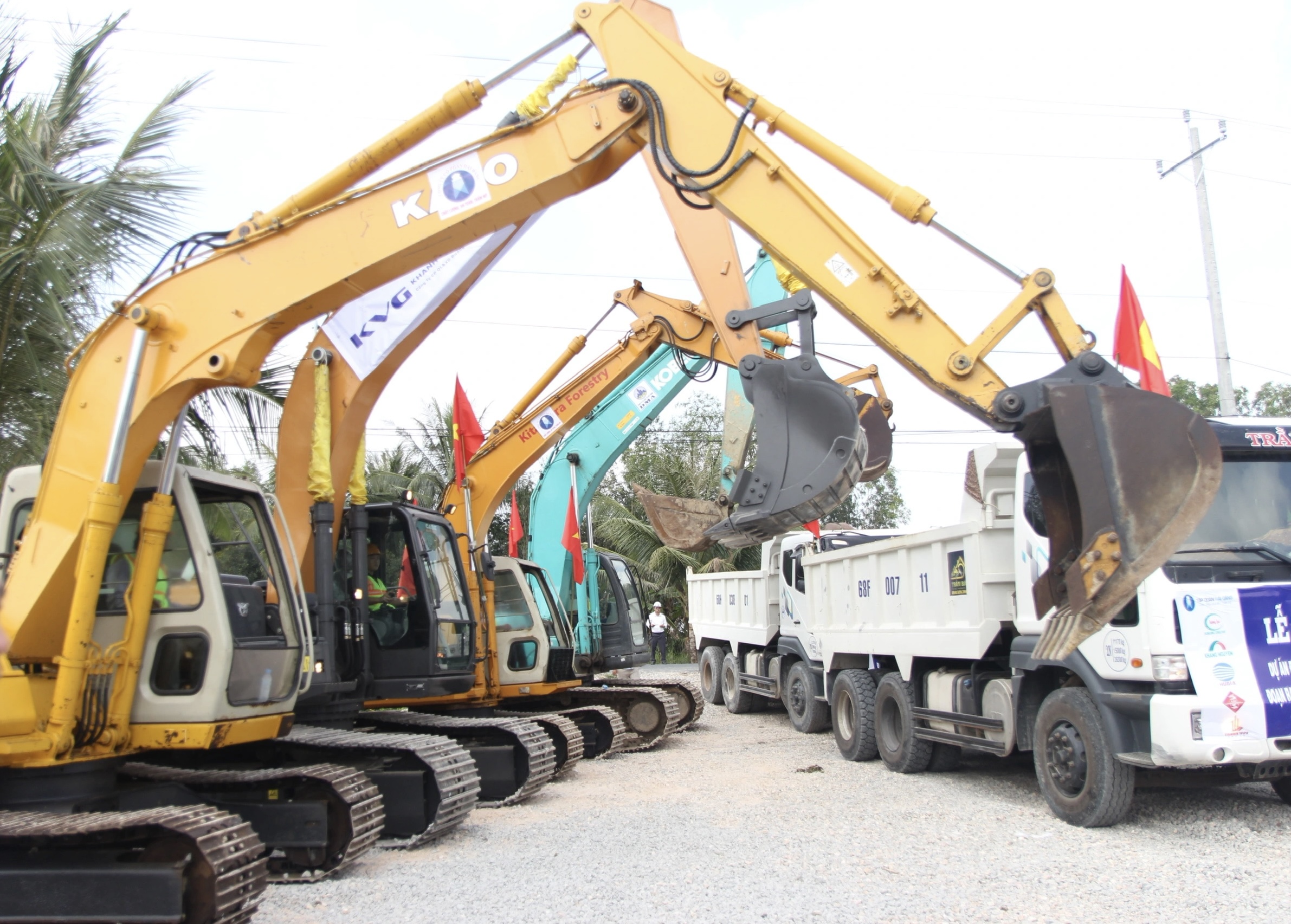 Gỡ vướng mặt bằng cho dự án đường Hồ Chí Minh qua Kiên Giang- Ảnh 2.