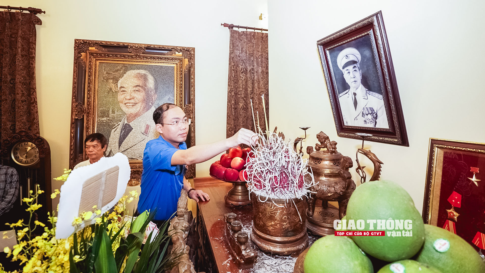 Tuổi trẻ ngành GTVT dâng hương tưởng nhớ Đại tướng Võ Nguyên Giáp- Ảnh 3.