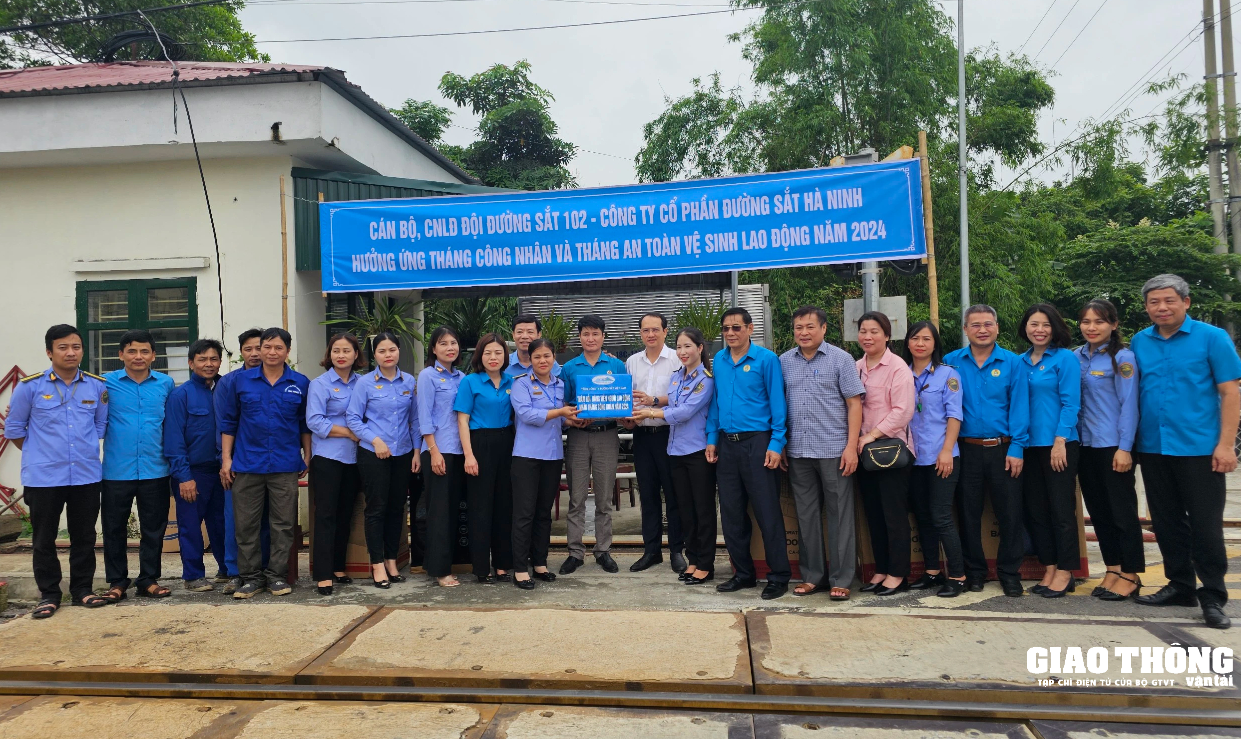 Ngành đường sắt triển khai nhiều hoạt động thiết thực trong Tháng Công nhân- Ảnh 12.