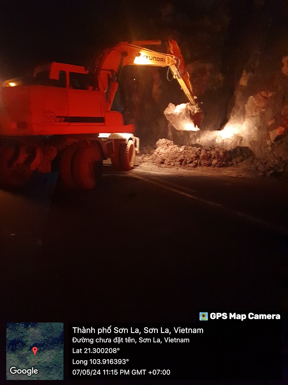 Trắng đêm thông xe tuyến tránh TP. Sơn La- Ảnh 7.