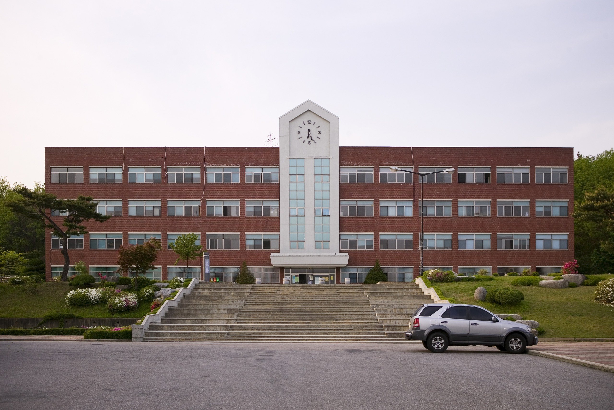 Phát triển đường sắt tốc độ cao - tác động đến xu hướng chọn ngành nghề tương lai của thế hệ trẻ hiện nay- Ảnh 4.