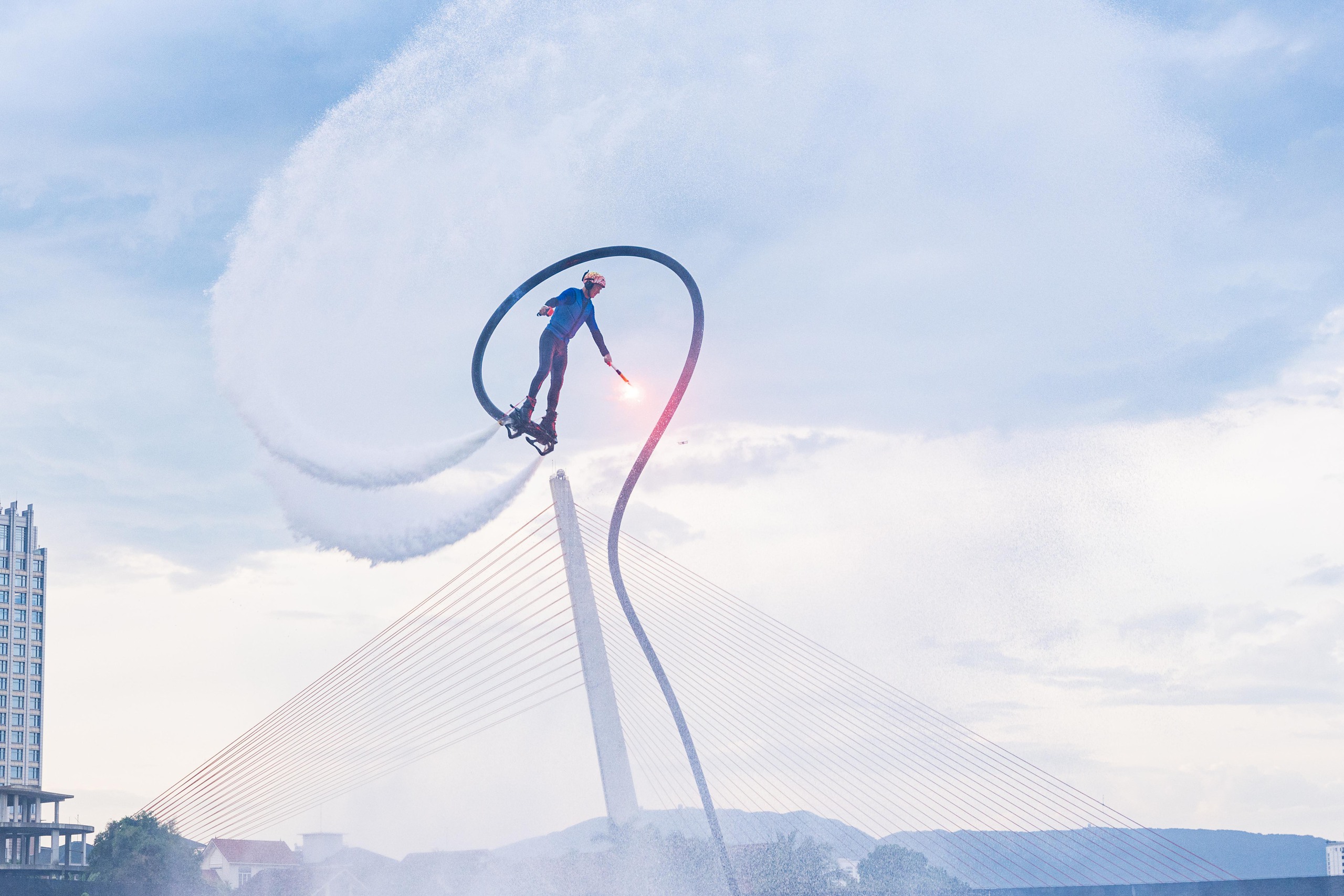 “Bừng tỉnh” giác quan với show diễn Awaken River tại Đà Nẵng- Ảnh 2. “Bừng tỉnh” giác quan với show diễn Awaken River tại Đà Nẵng- Ảnh 2.