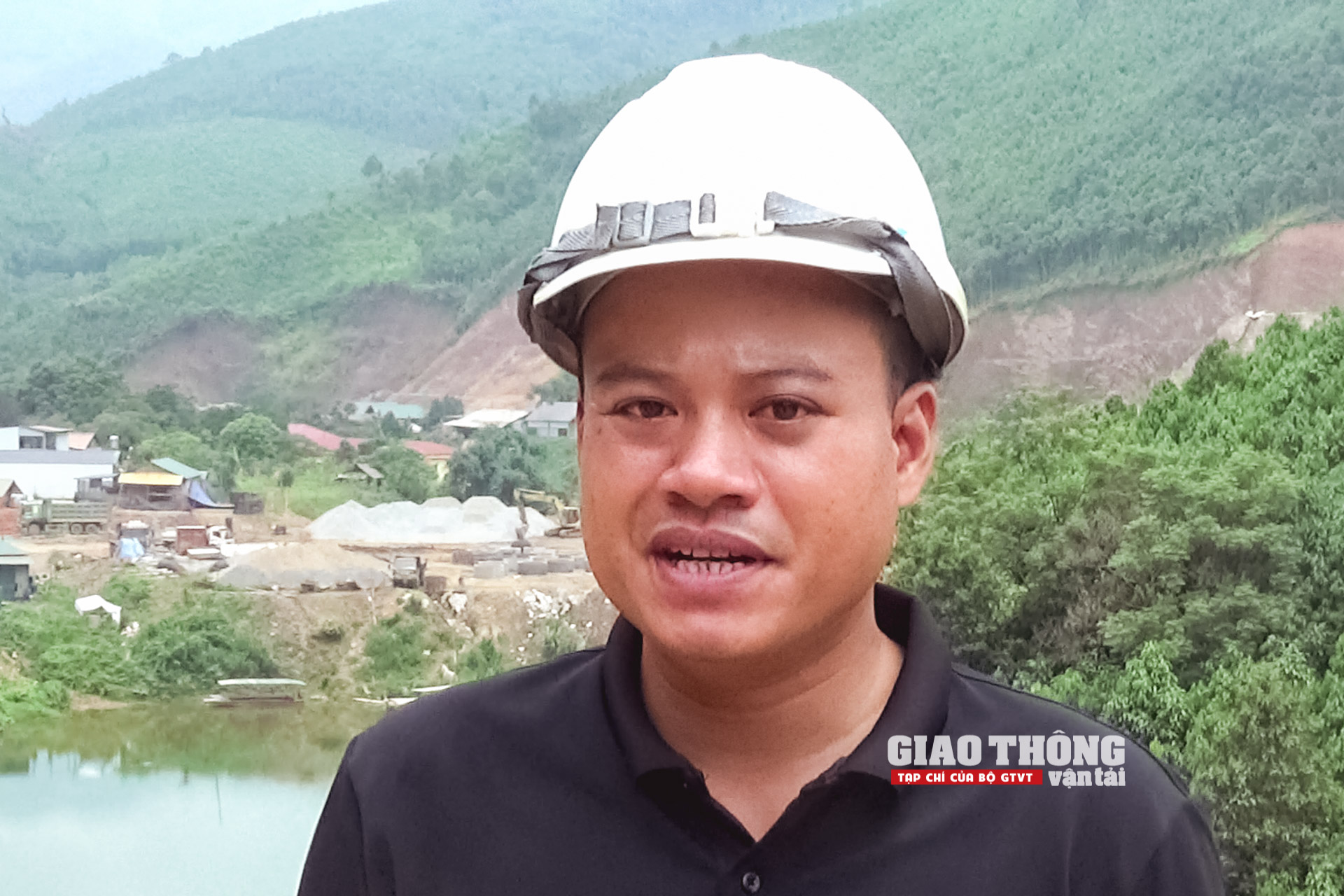 Tăng tốc thi công đường nối Nghĩa Lộ với cao tốc Nội Bài -Lào Cai những ngày nắng như đổ lửa- Ảnh 11. Tăng tốc thi công đường nối Nghĩa Lộ với cao tốc Nội Bài -Lào Cai những ngày nắng như đổ lửa- Ảnh 11.