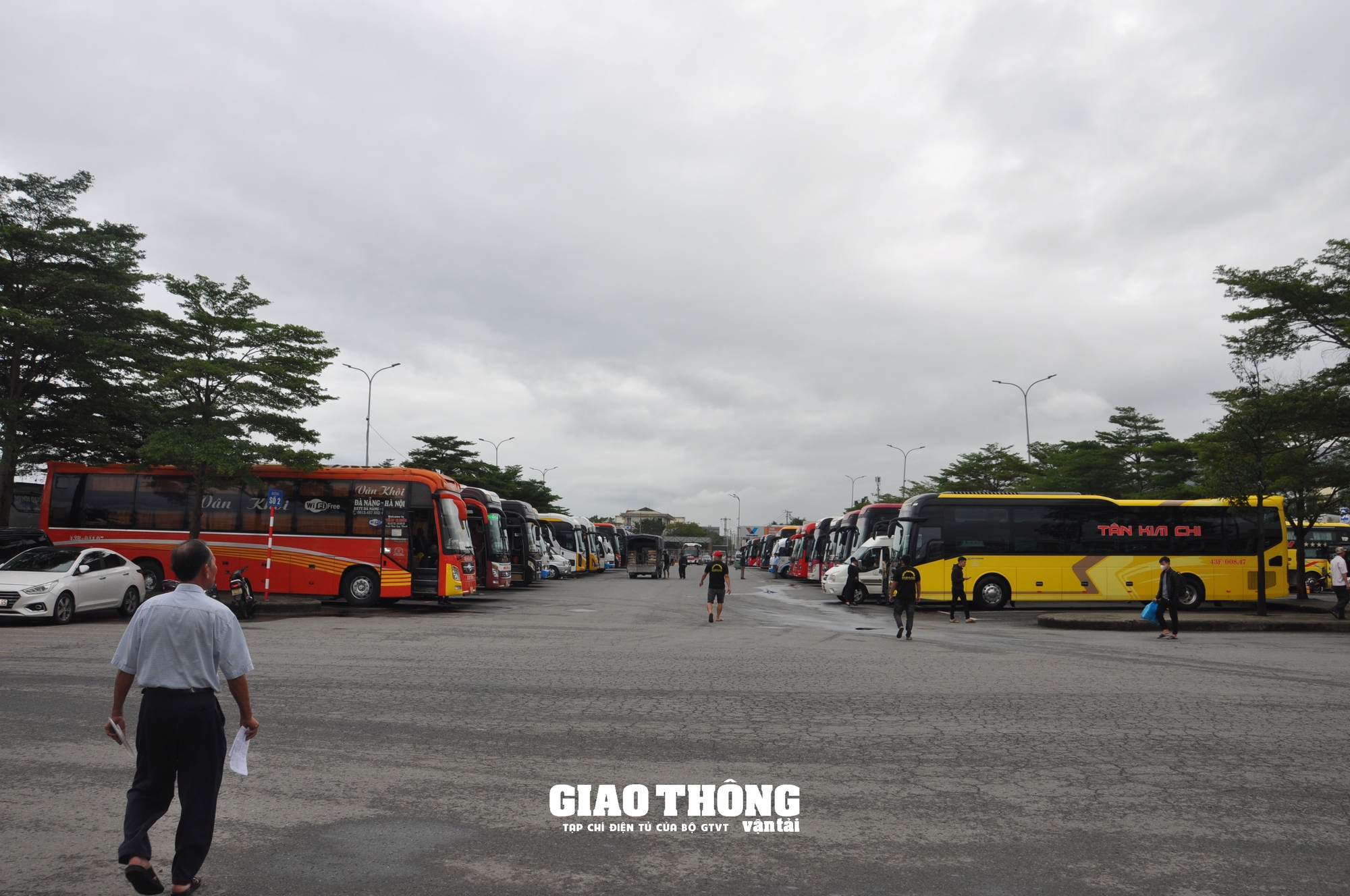 Sở GTVT TP. Đà Nẵng thu hồi phù hiệu 53 phương tiện thuộc 33 đơn vị vận tải- Ảnh 1.