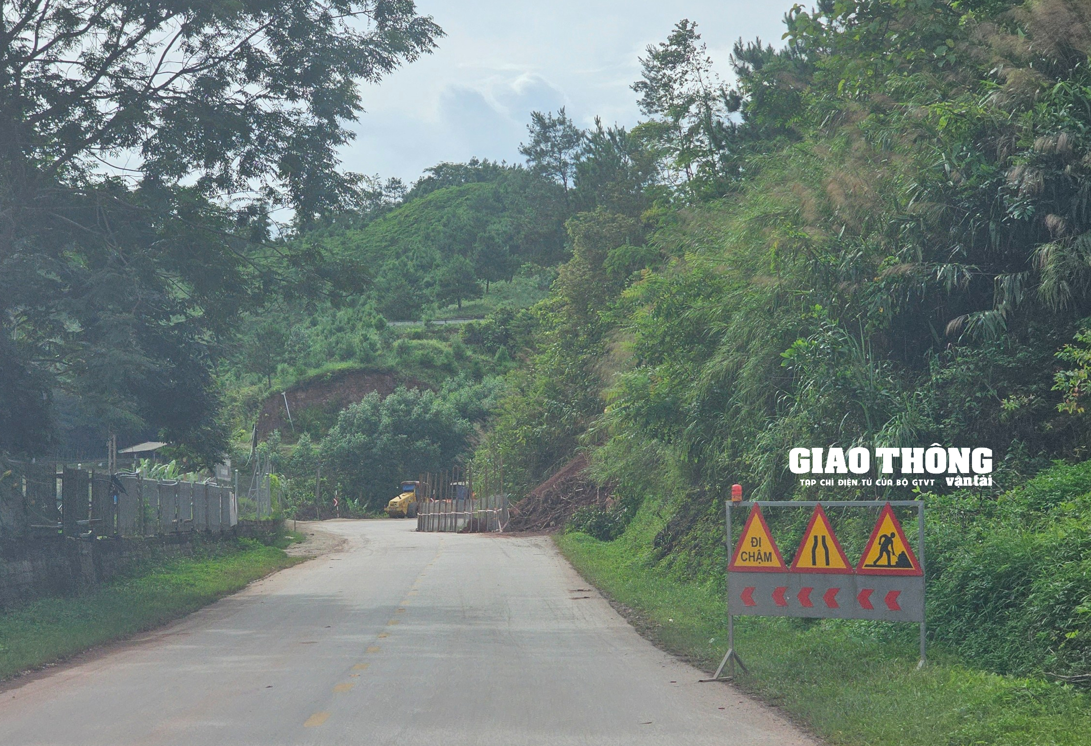 Giám sát chặt công tác bảo đảm ATGT tại dự án nâng cấp, cải tạo QL4B qua Lạng Sơn- Ảnh 3. Giám sát chặt công tác bảo đảm ATGT tại dự án nâng cấp, cải tạo QL4B qua Lạng Sơn- Ảnh 3.