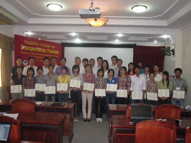 Bộ môn Xây dựng Đường ô tô và sân bay - Dấu ấn 20 năm hình thành và phát triển- Ảnh 21.