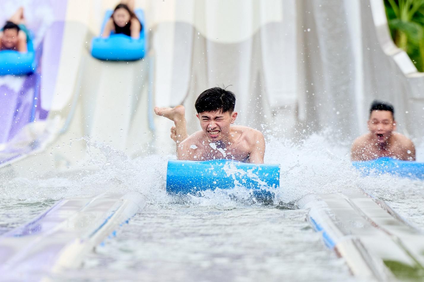 Mùa hè Sầm Sơn bùng nổ với sản phẩm du lịch mới mẻ, độc đáo- Ảnh 4. Mùa hè Sầm Sơn bùng nổ với sản phẩm du lịch mới mẻ, độc đáo- Ảnh 4.