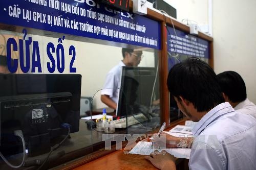 Hà Nội hướng dẫn 3 phương án làm thủ tục cấp đổi GPLX- Ảnh 1. Hà Nội hướng dẫn 3 phương án làm thủ tục cấp đổi GPLX- Ảnh 1.