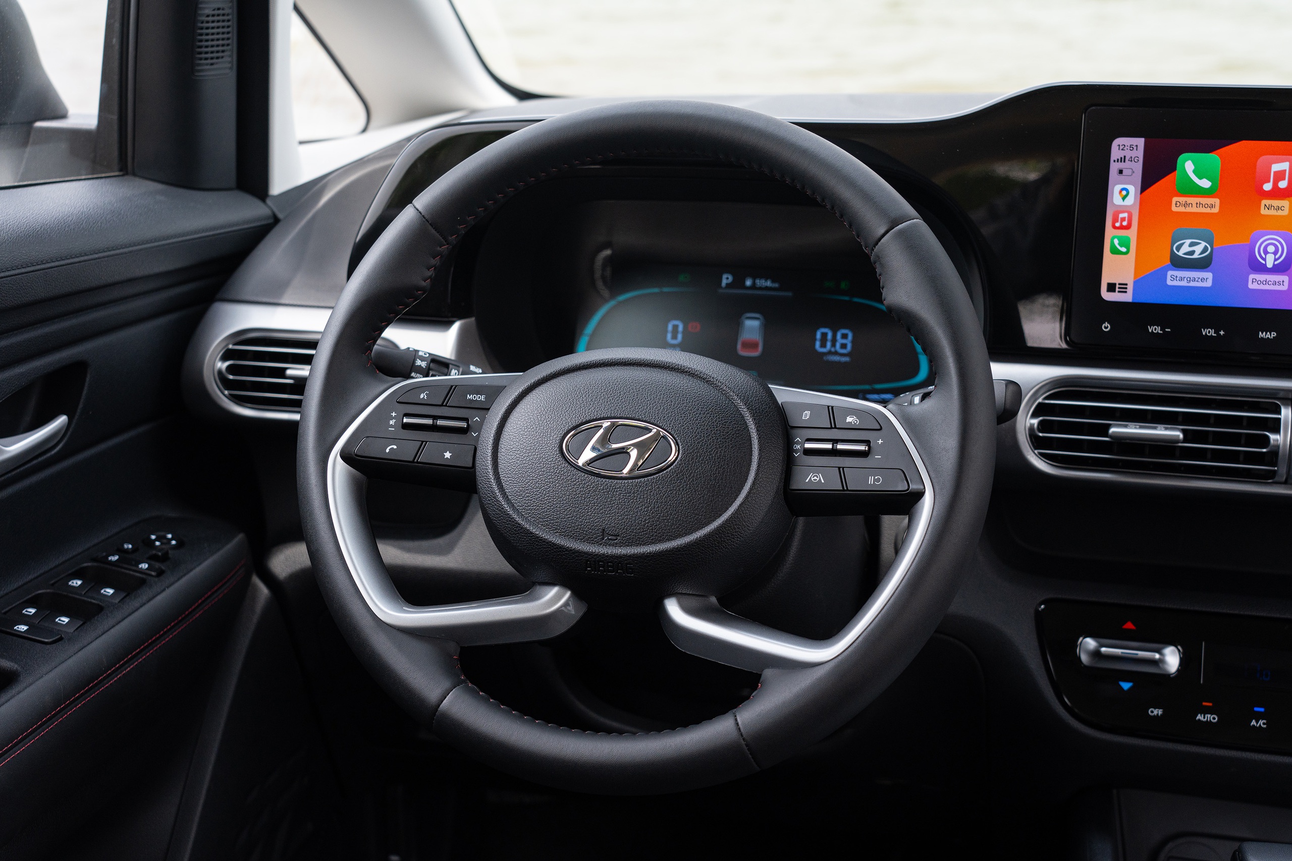 Hyundai Stargazer X: 