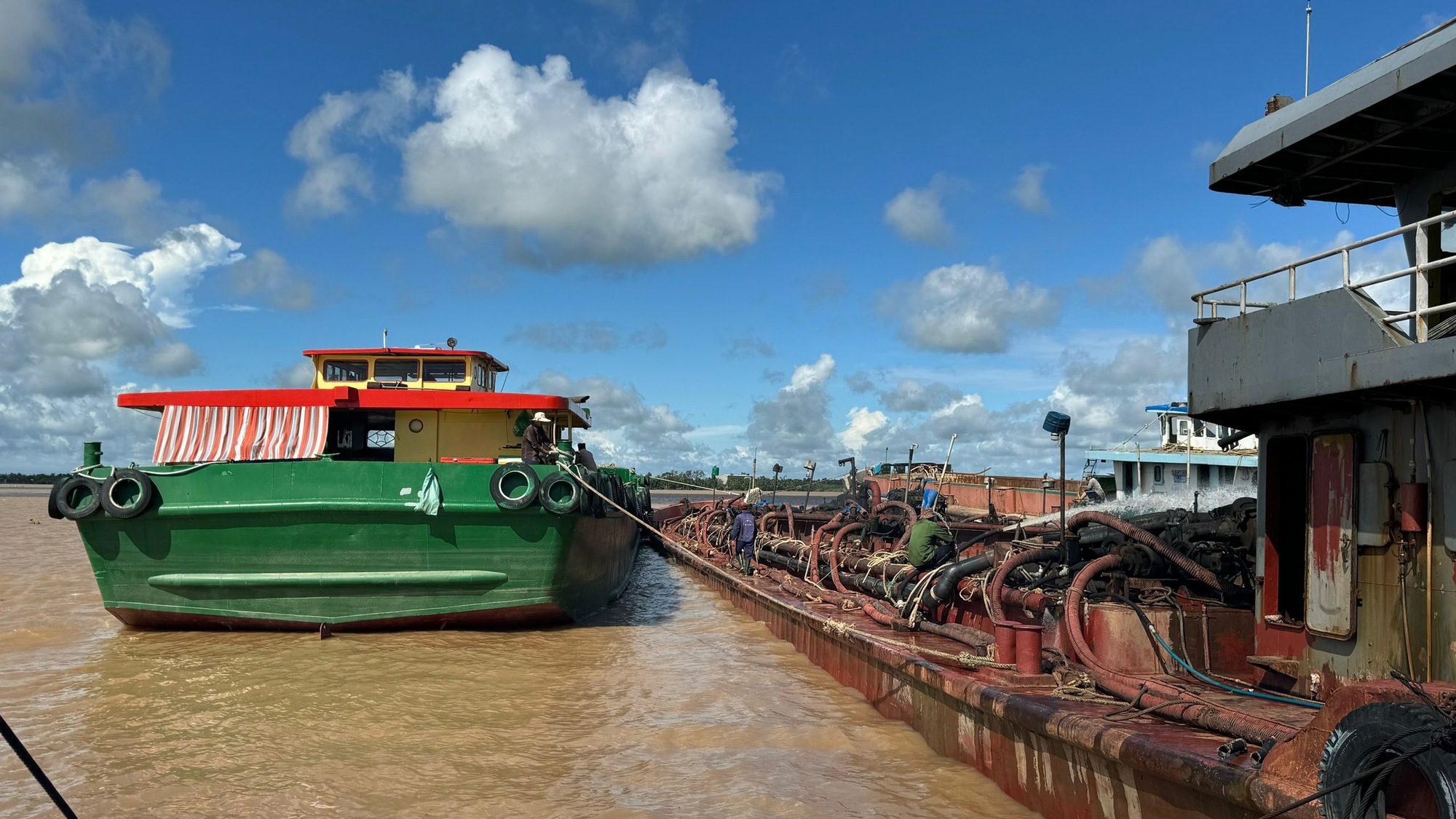 Để cát biển về đến công trường: Kỳ 3 - Cận cảnh quá trình khai thác - Ảnh 2.