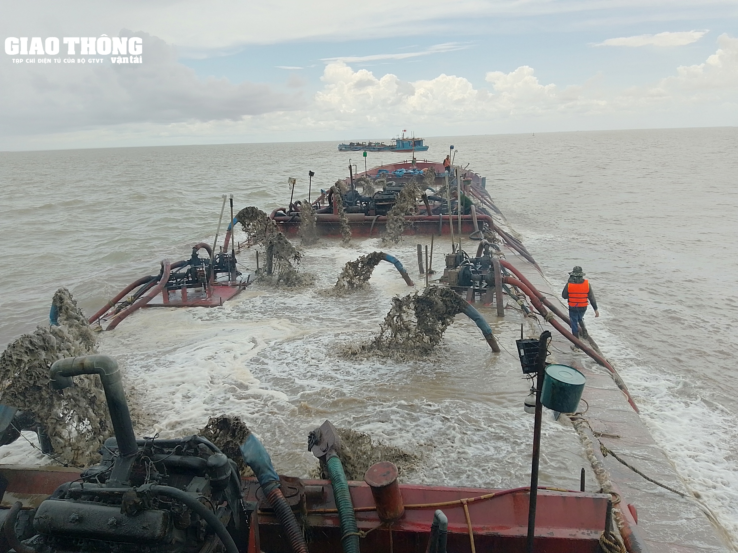 Để cát biển về đến công trường: Kỳ 3 - Cận cảnh quá trình khai thác - Ảnh 3.