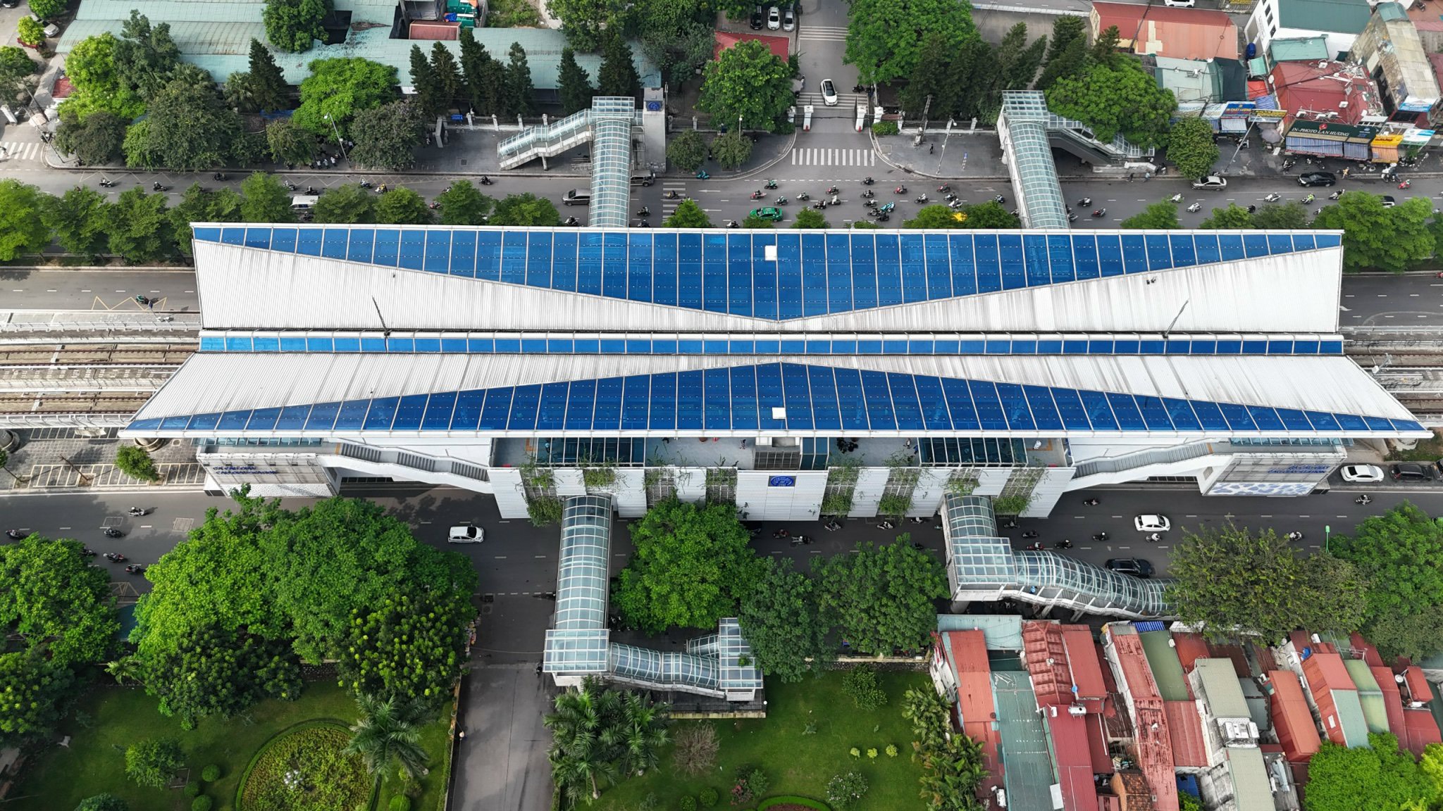 Chính thức vận hành thương mại 8,5 km trên cao tuyến đường sắt Nhổn - ga Hà Nội - Ảnh 7.