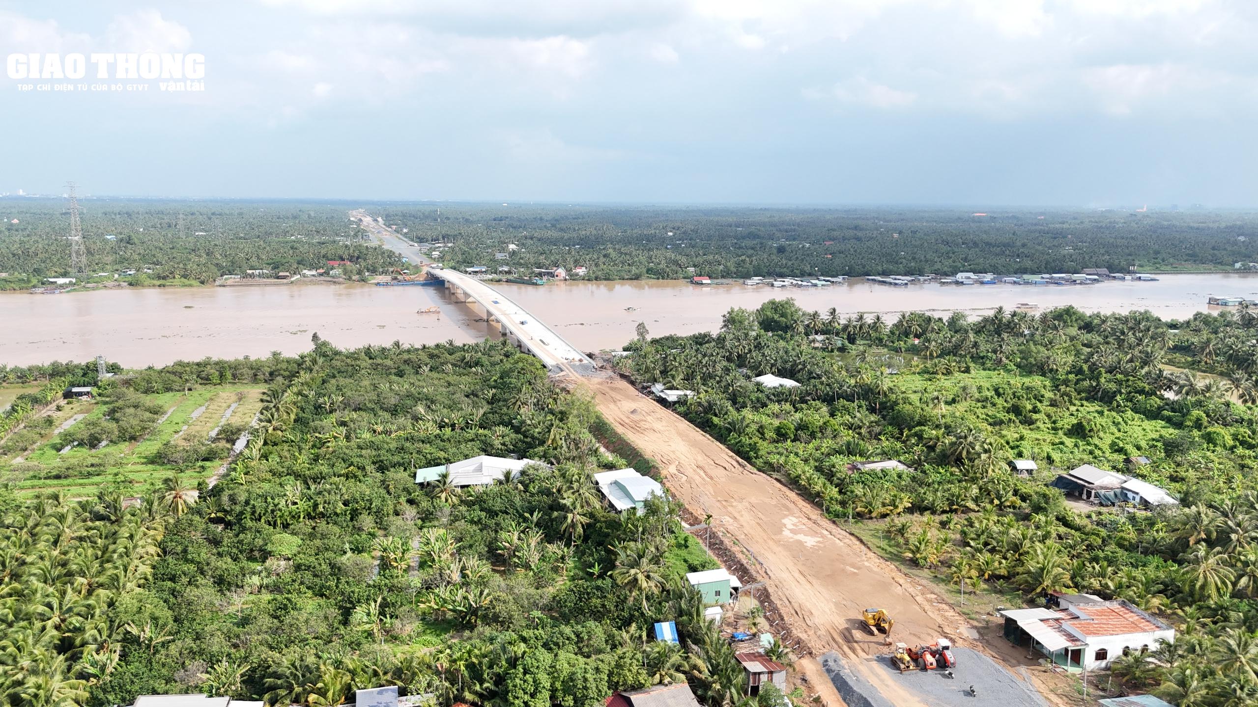 Cận cảnh cầu Rạch Miễu 2 thi công xuyên lễ- Ảnh 4.