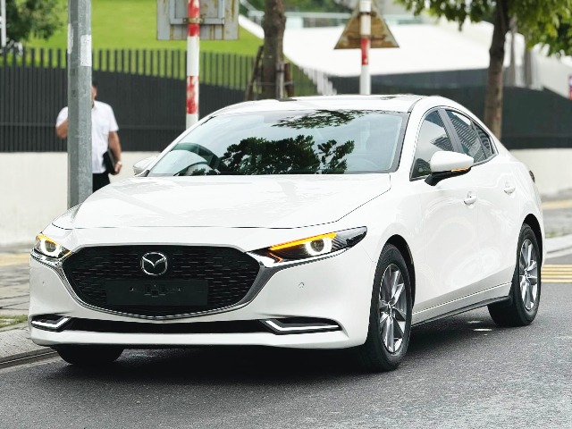 Vì sao Sedan hạng C ngày càng “chết yểu” tại Việt Nam?- Ảnh 4.