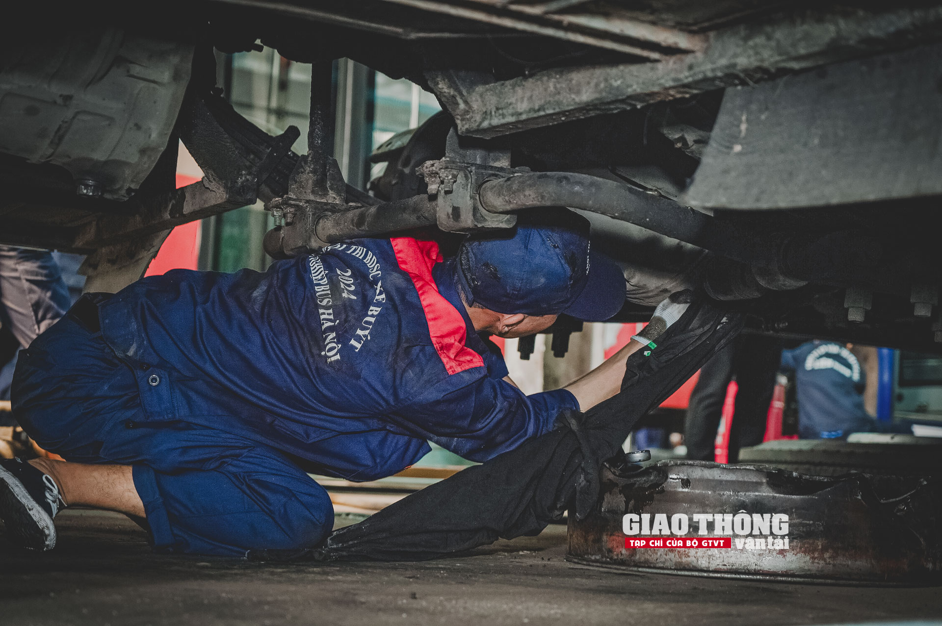 Cận cảnh tranh tài sửa chữa, bảo dưỡng xe buýt - Ảnh 14.