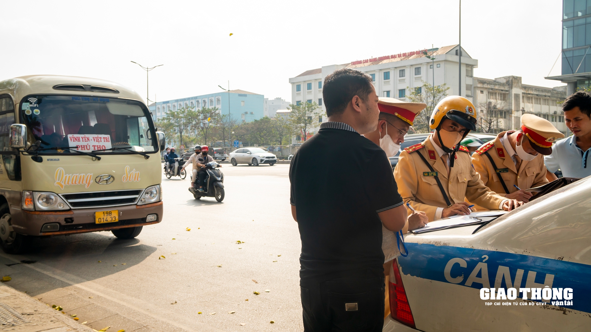 Trường hợp nào tài xế không được lái xe quá 48 giờ từ 1/1/2025?- Ảnh 1.