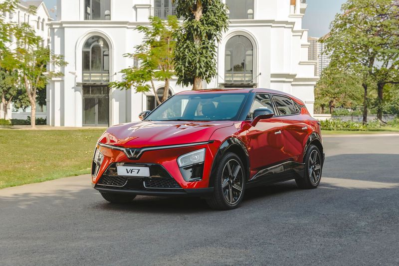 VinFast làm mới tên xe: Đại lý tiết lộ VF6, VF7 đổi trang bị, giá dễ tiếp cận hơn- Ảnh 2.