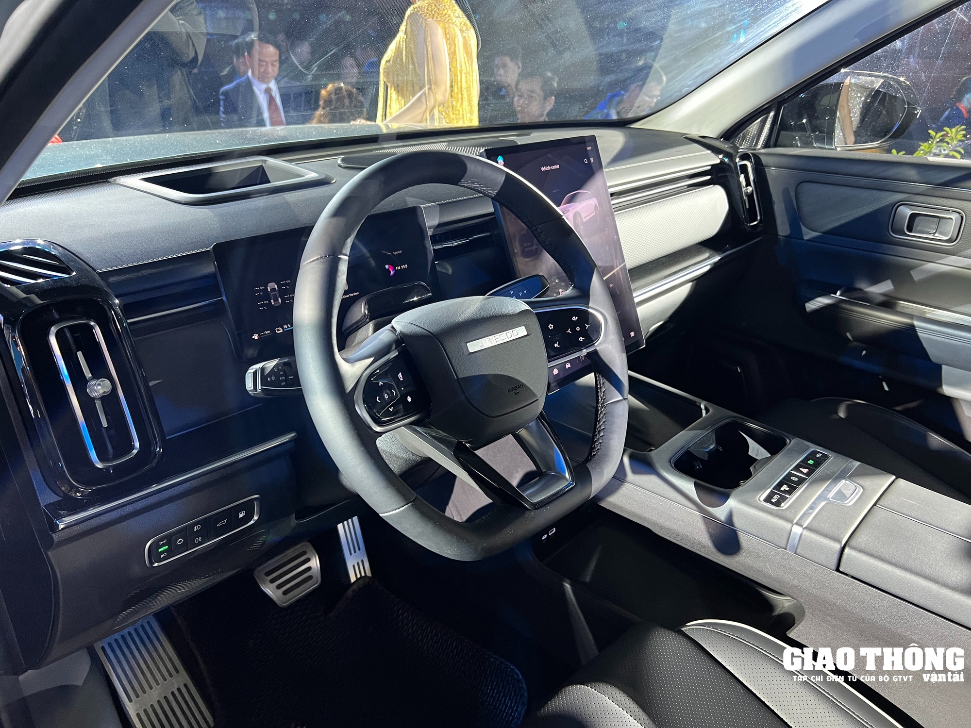 Cận cảnh Jaecoo J7 2025 đấu Mazda CX-5 giá từ 729 triệu: Một bình xăng đi từ Hà Nội đến Nha Trang- Ảnh 7.