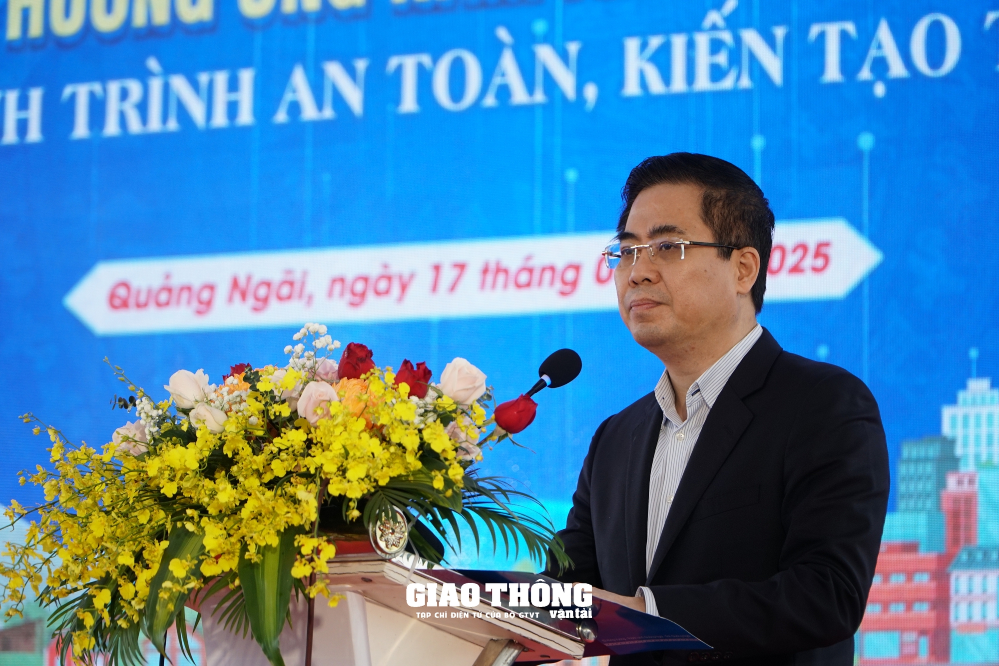 Chủ tịch UBND tỉnh Quảng Ngãi Chủ tịch UBND tỉnh Quảng Ngãi