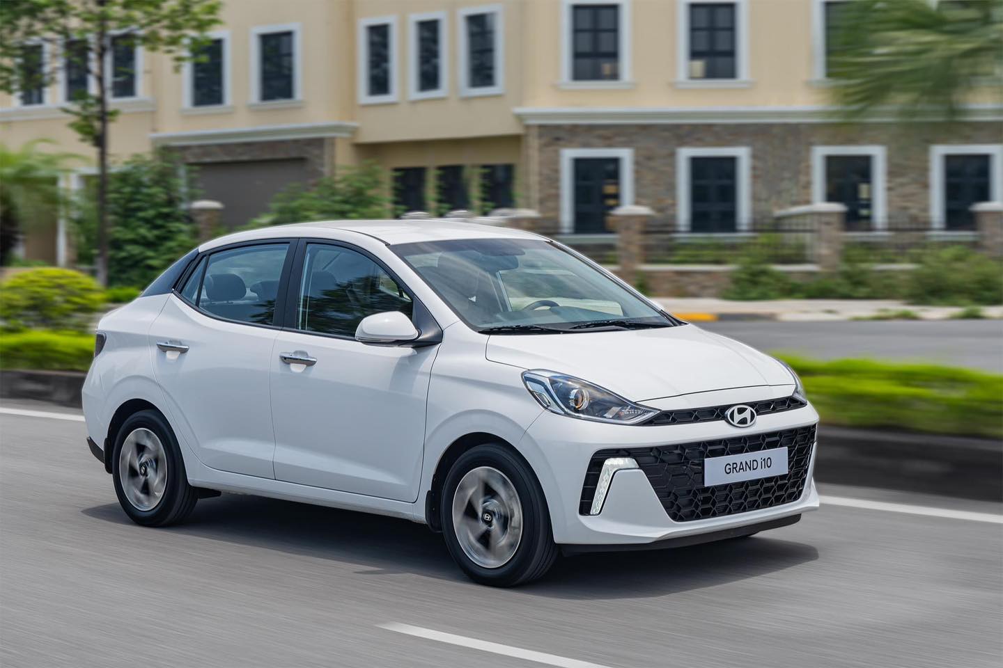 Giá xe Hyundai Grand i10 lăn bánh tháng 4/2025: Giảm mạnh, khách hàng mua xe hời lớn - Ảnh 2.
